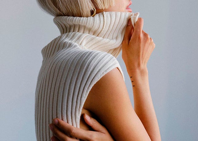White Sleeveless Knit Turtleneck