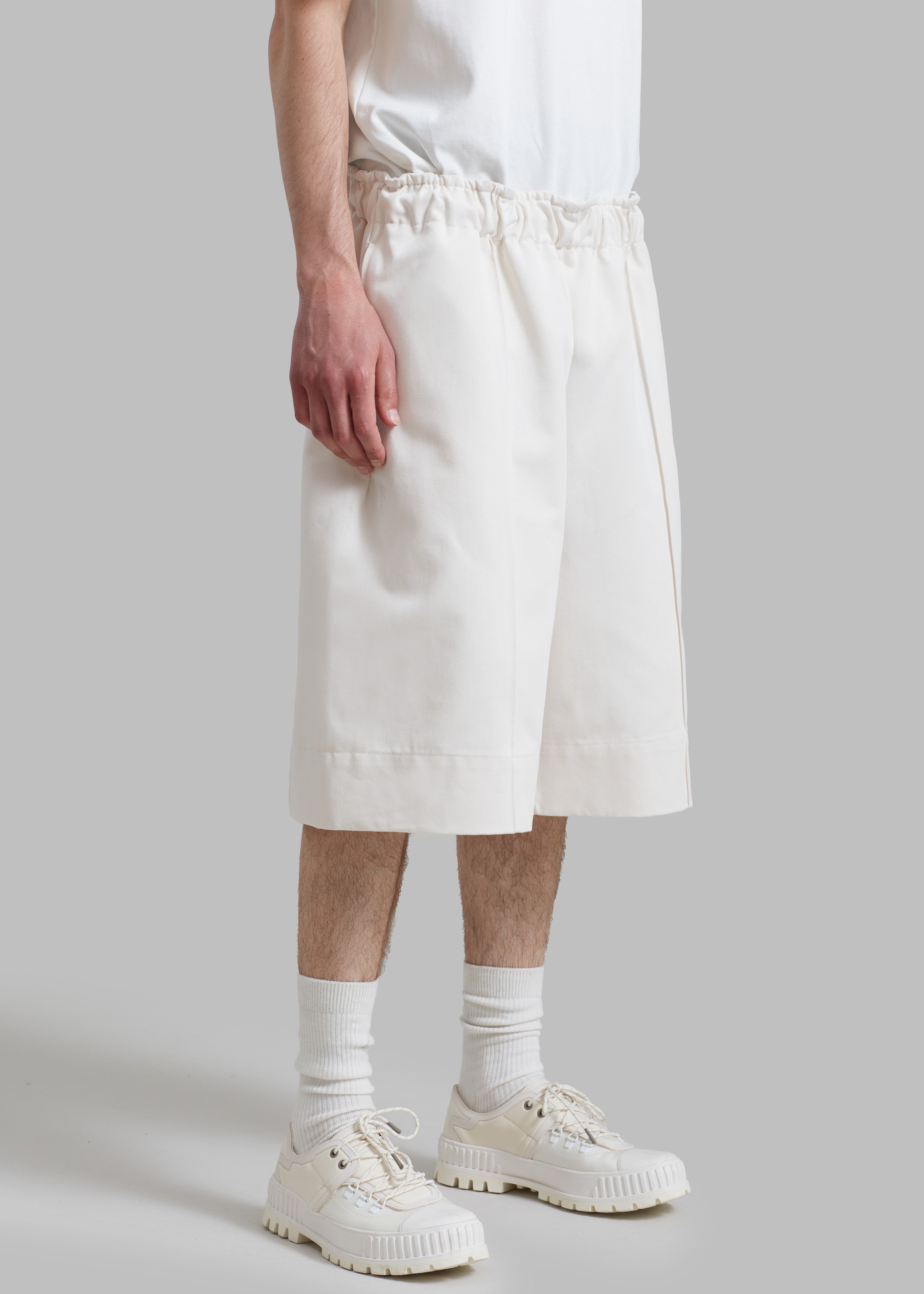 Adan Bermuda Shorts - Cream - 4