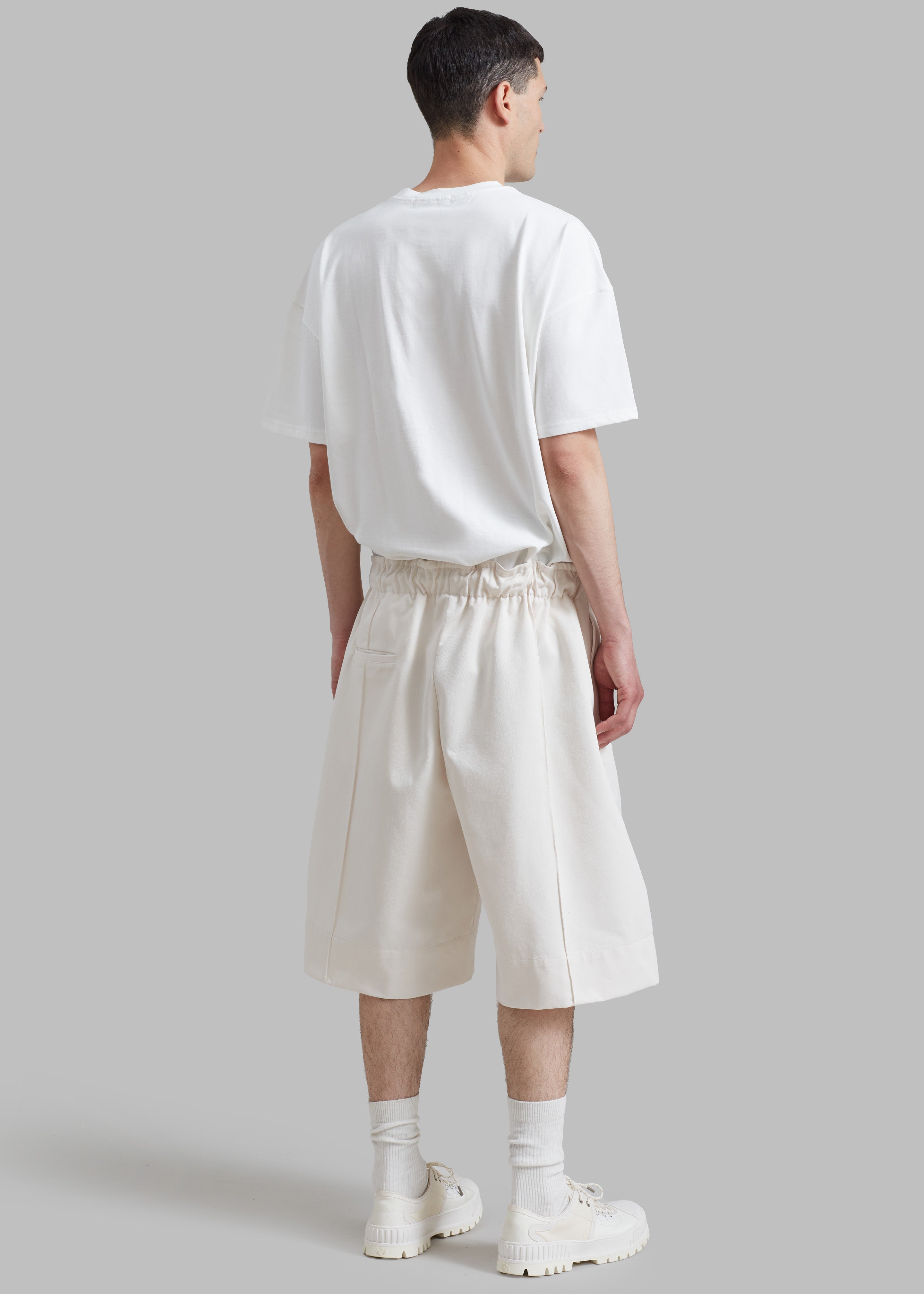 Adan Bermuda Shorts - Cream - 10