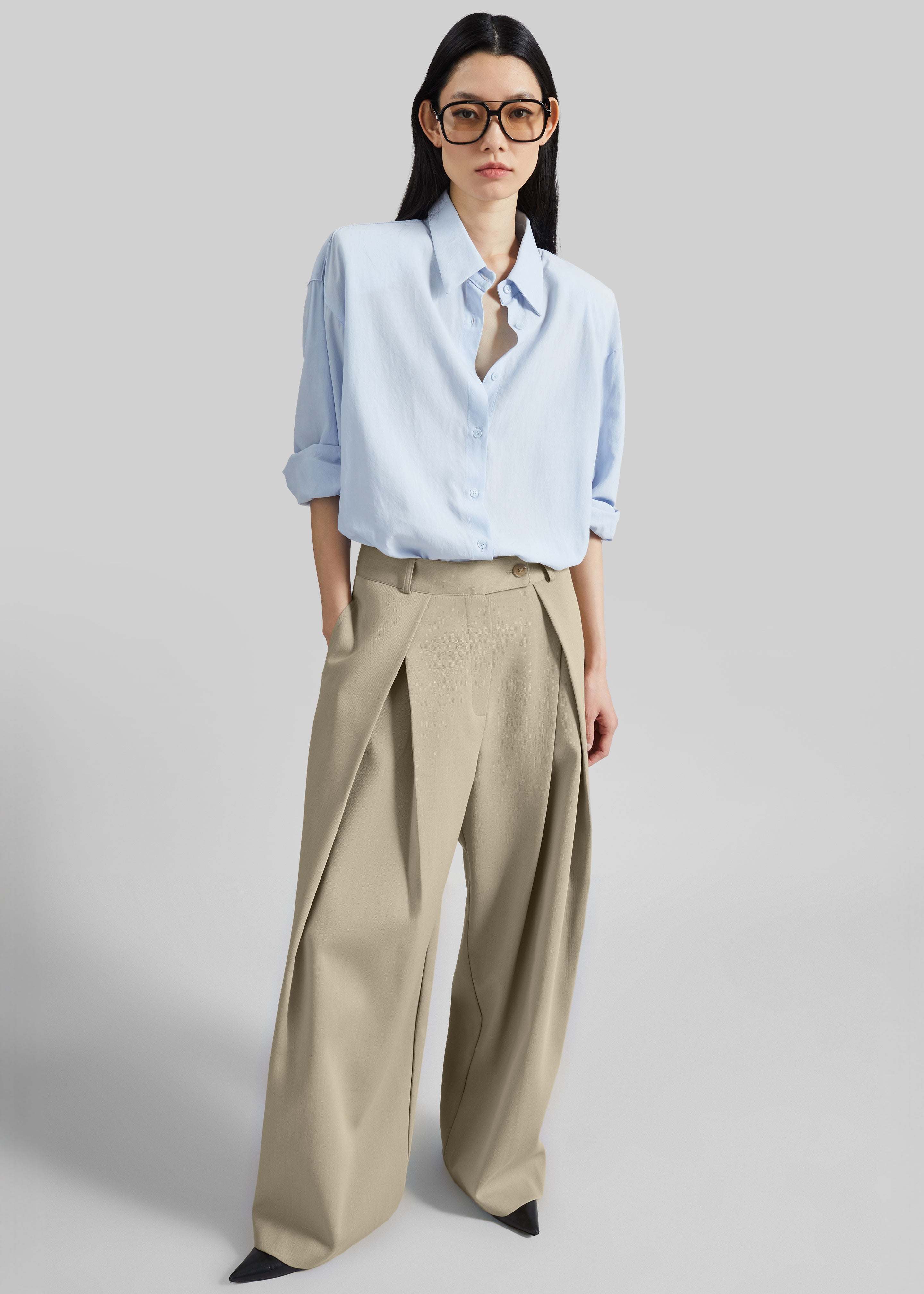 Avray Pleated Trousers - Beige – The Frankie Shop