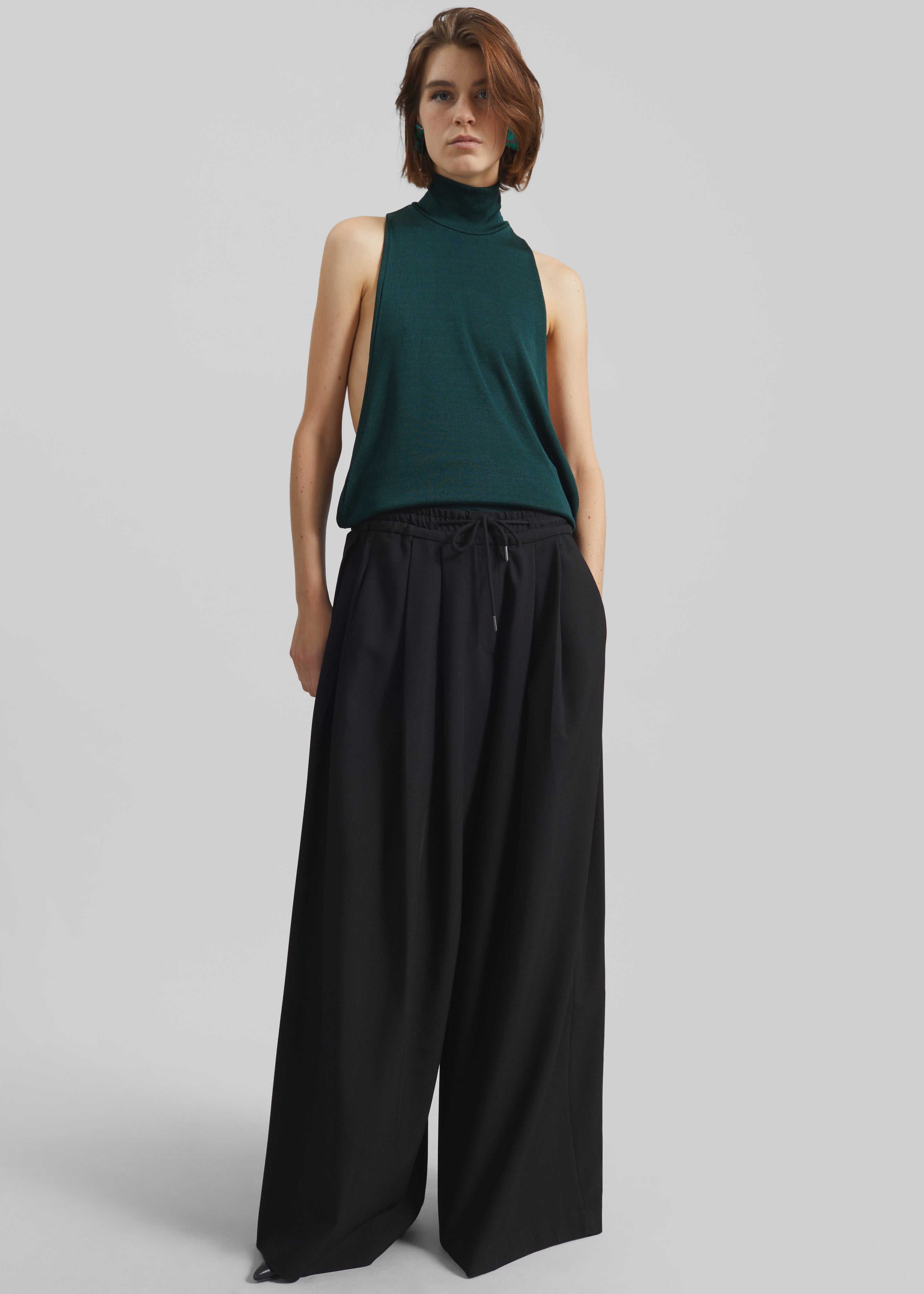 Corlen Pleated Wide Pants - Black – The Frankie Shop