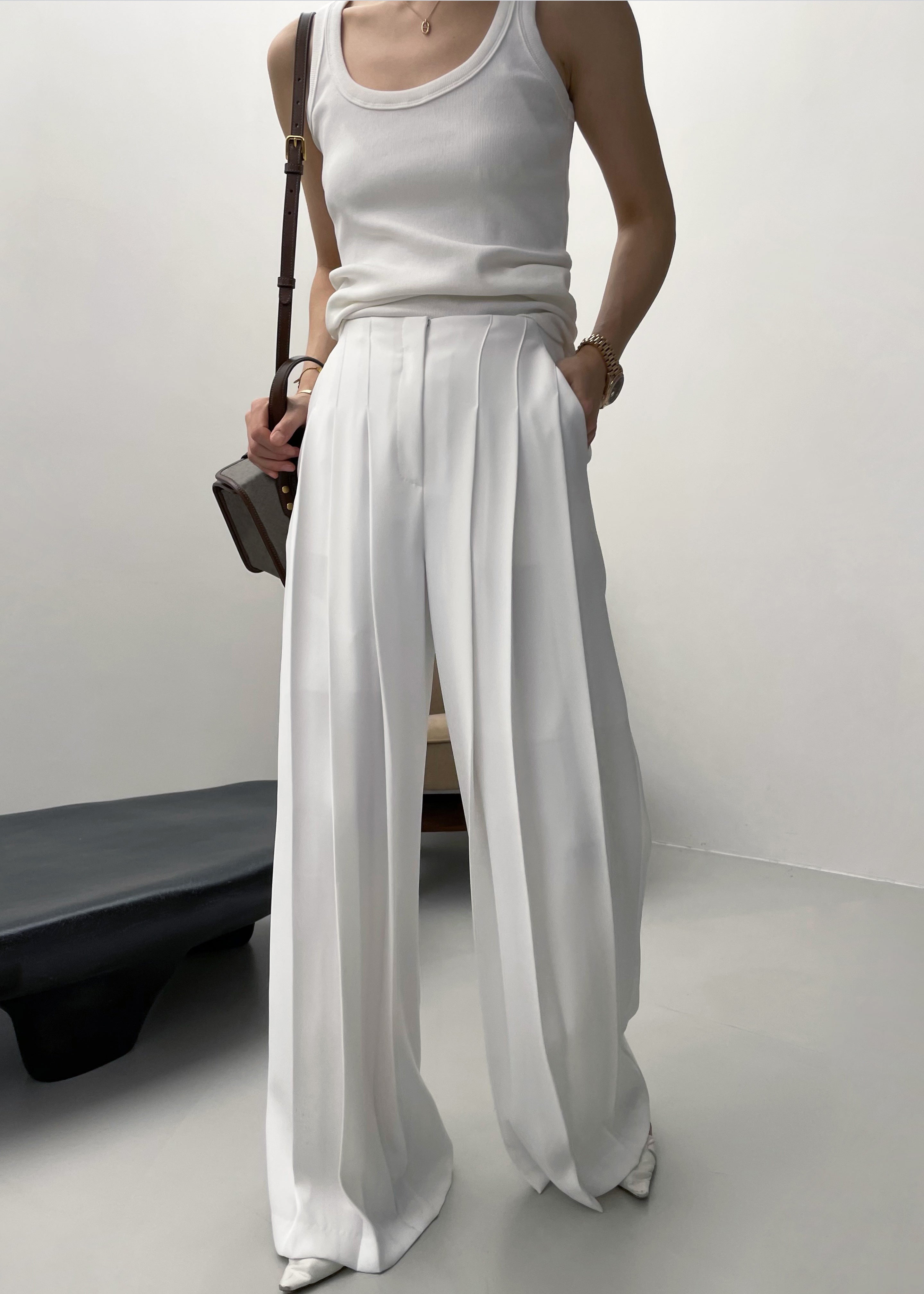 Straight cut pleated trouser, white, Pants Women's