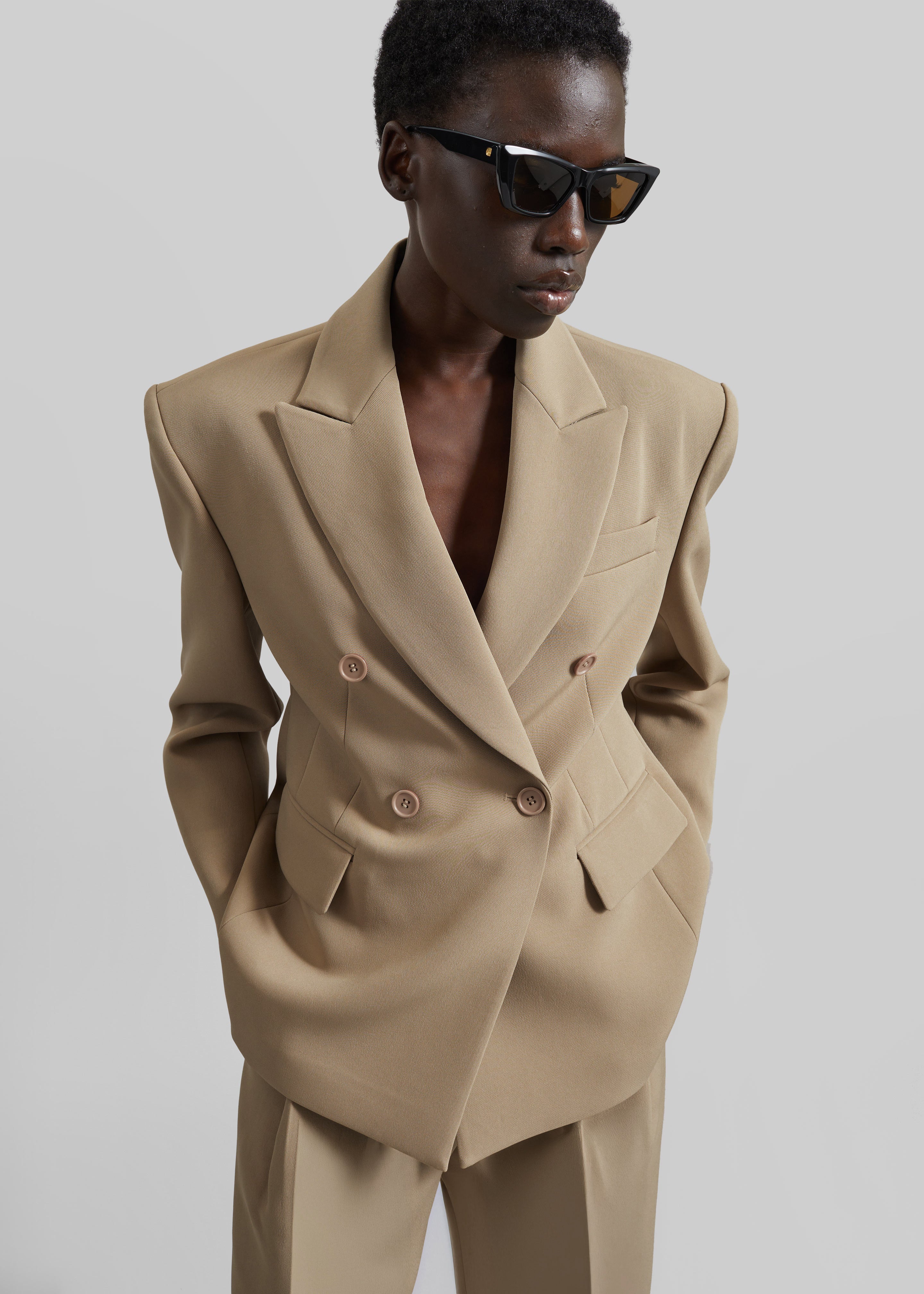 Doyer Cinched Blazer - Beige – The Frankie Shop