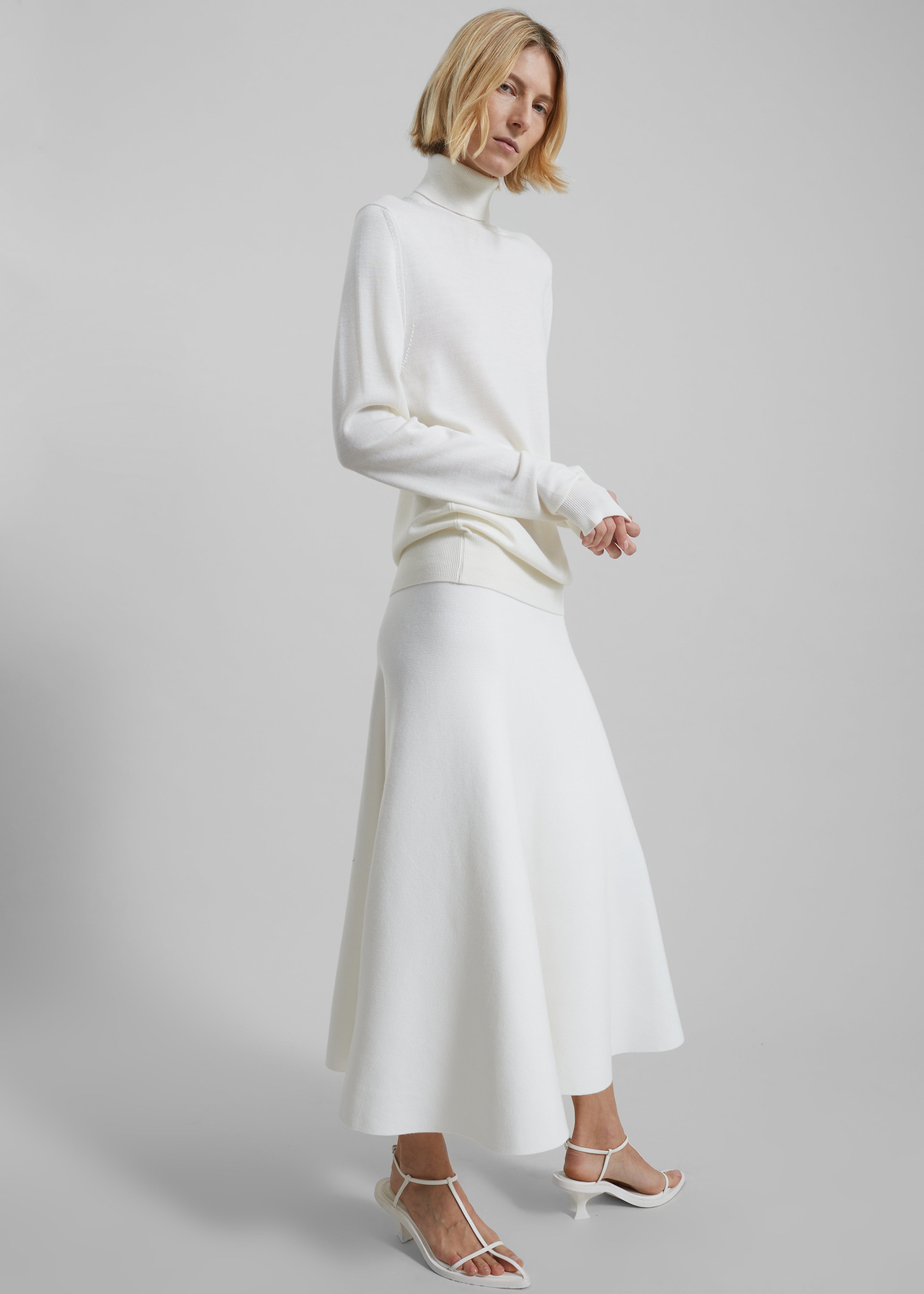 Gabrielle Knit Midi Skirt - Off White – The Frankie Shop