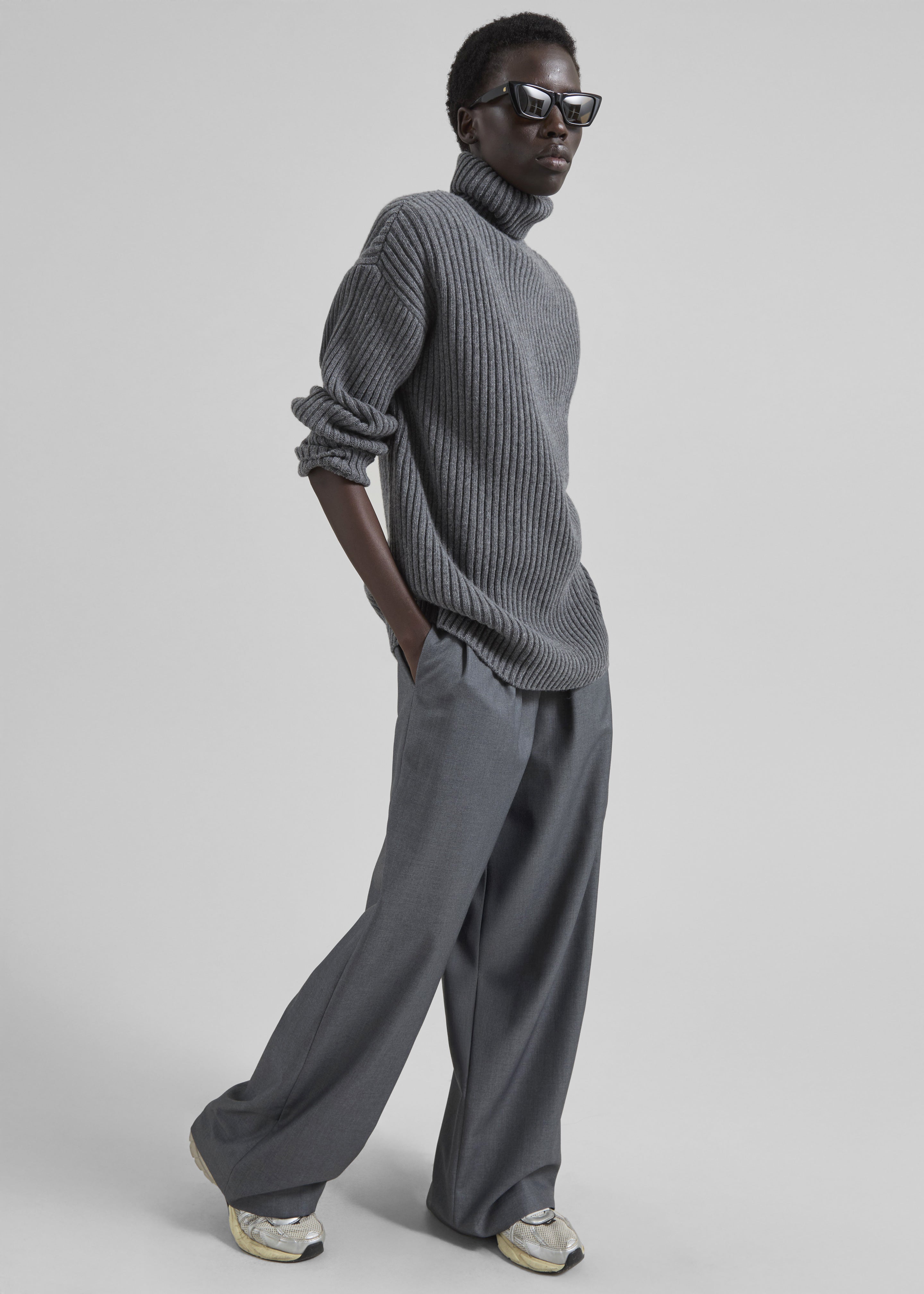 Lindall Turtleneck Sweater - Dark Grey – The Frankie Shop