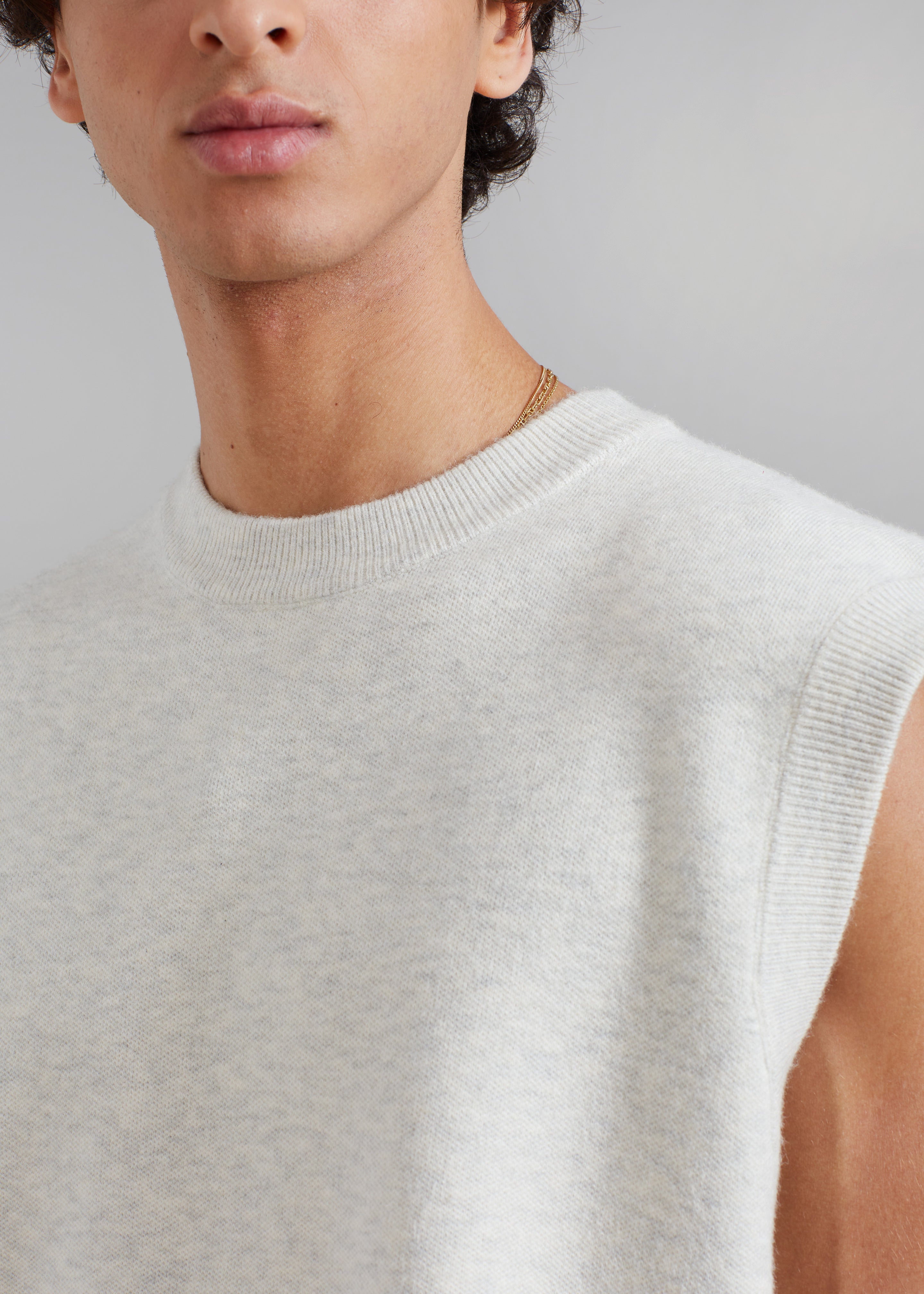 Owen Knit Vest Grey Melange collections - Main Image