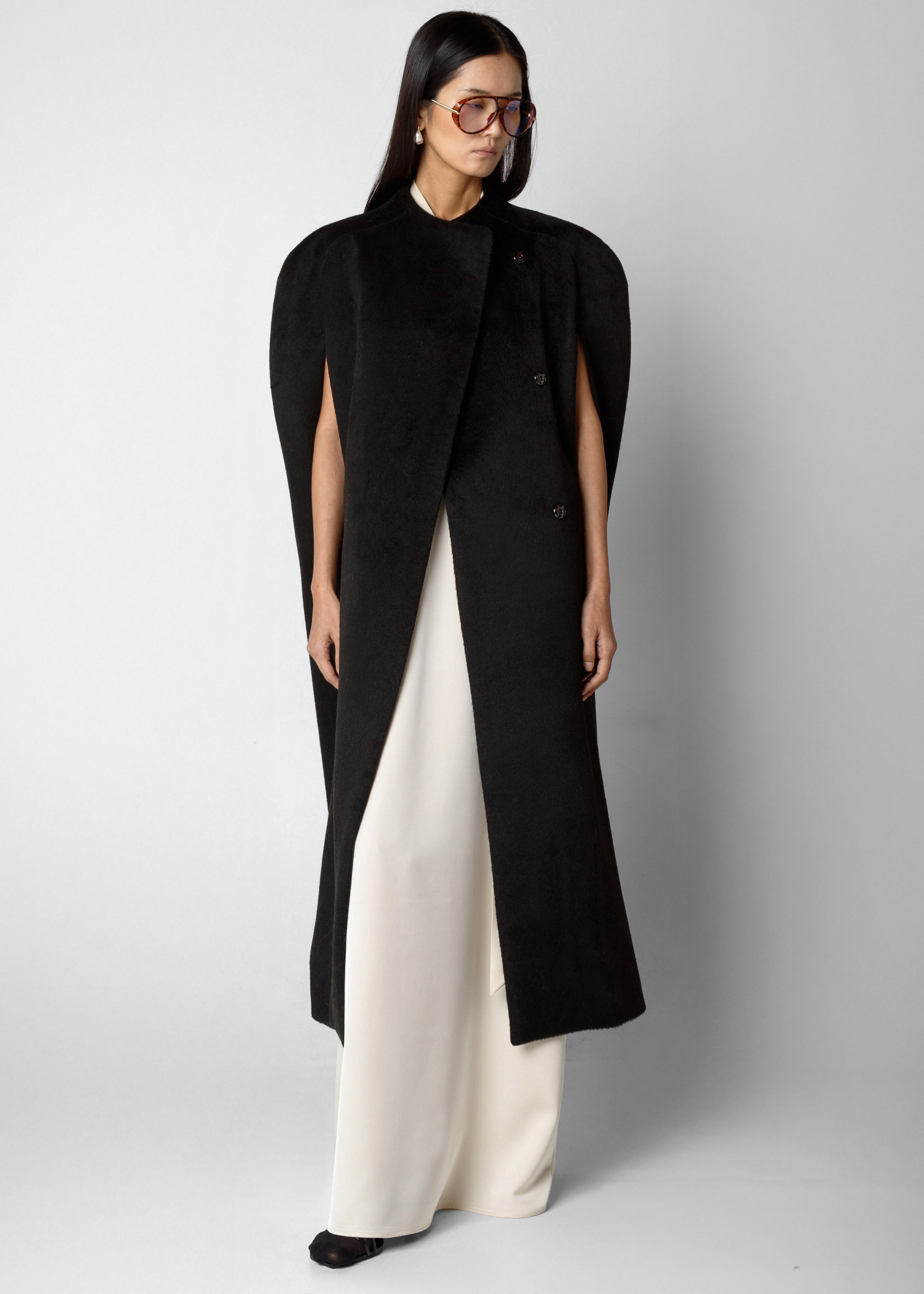 Roslev Cape Coat - Black – The Frankie Shop
