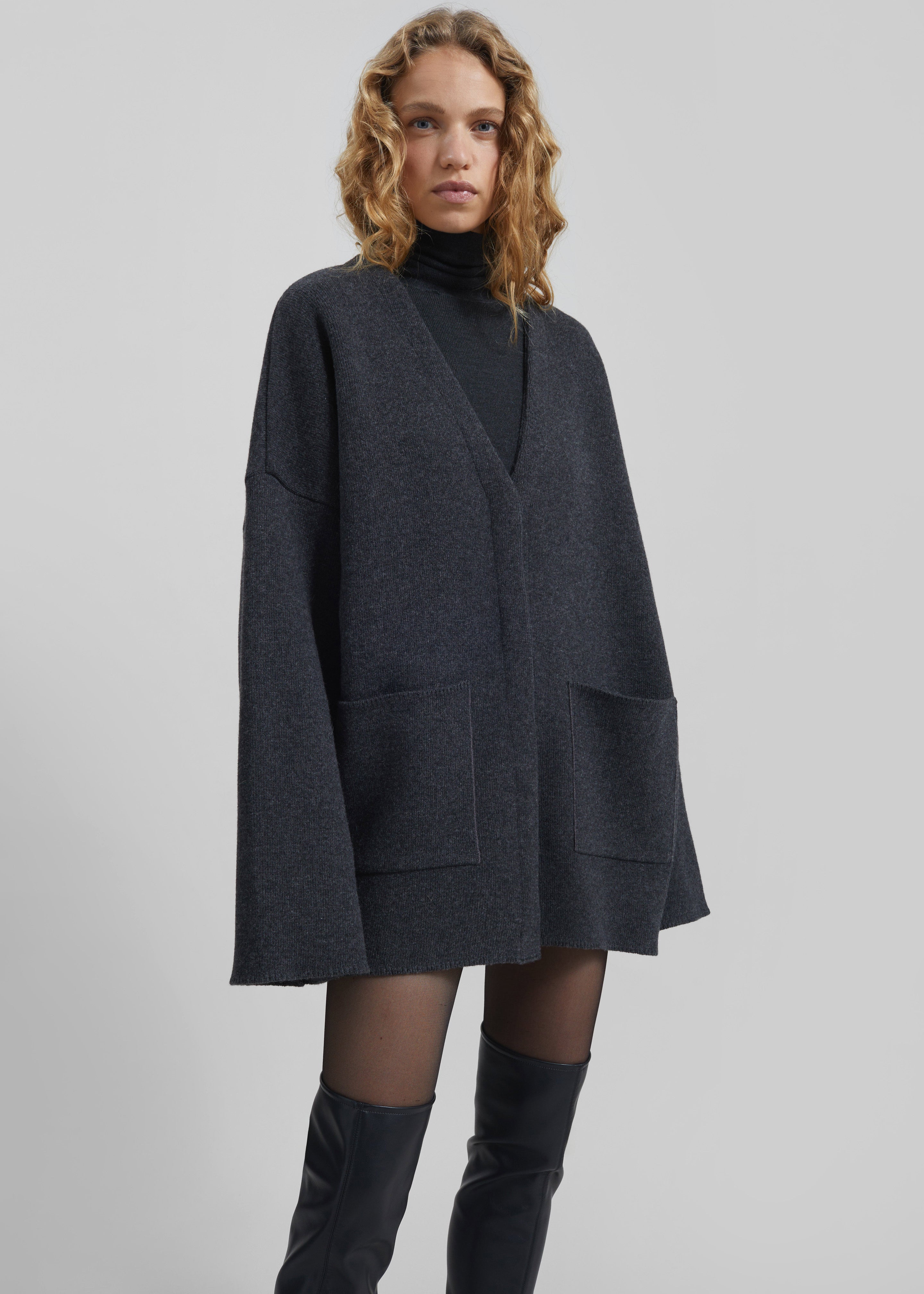 Tynset Oversized Cardigan - Charcoal – The Frankie Shop