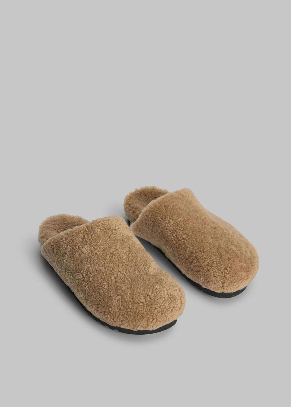 BY MALENE COZAI SLIPPERS - CINNAMON BROWN – The Frankie Shop