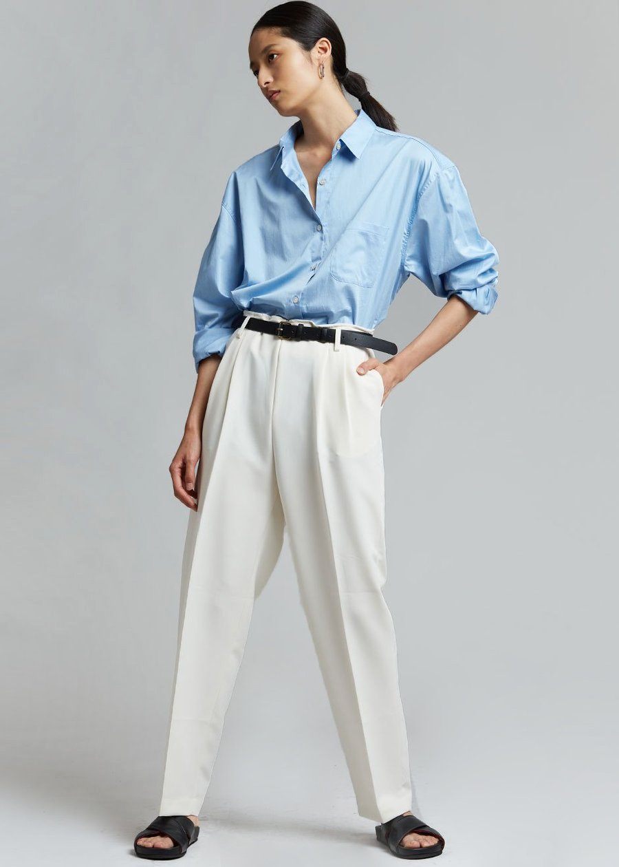 http://thefrankieshop.com/cdn/shop/products/svea-tapered-trousers-vanilla-pants-the-frankie-shop-985349.jpg?v=1624587899
