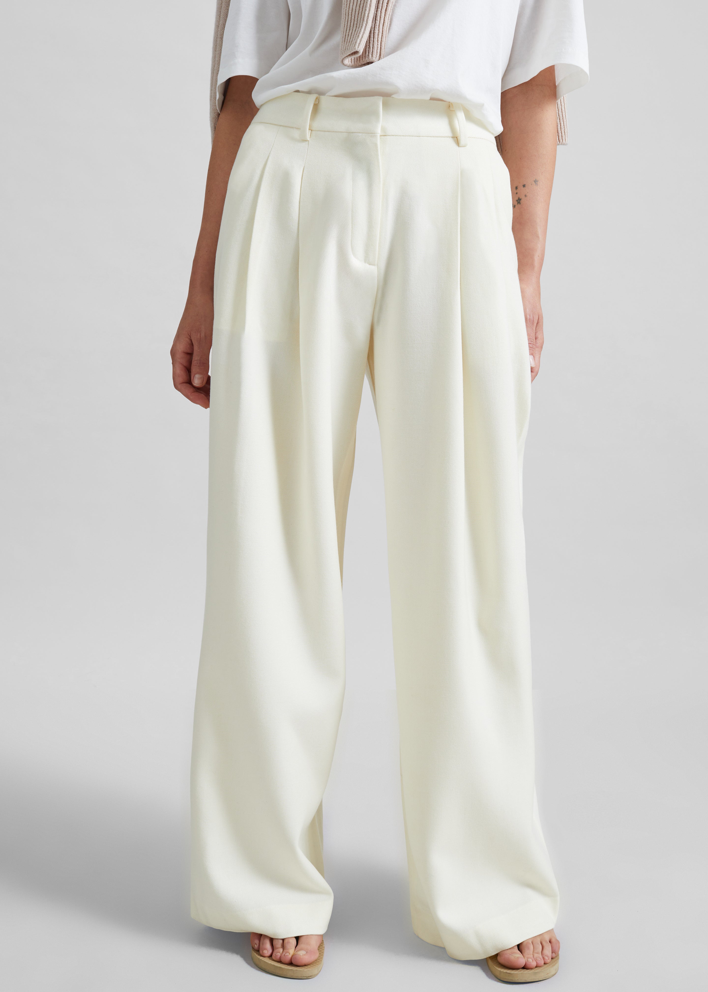 Halser Pintuck Trousers - Ivory – The Frankie Shop