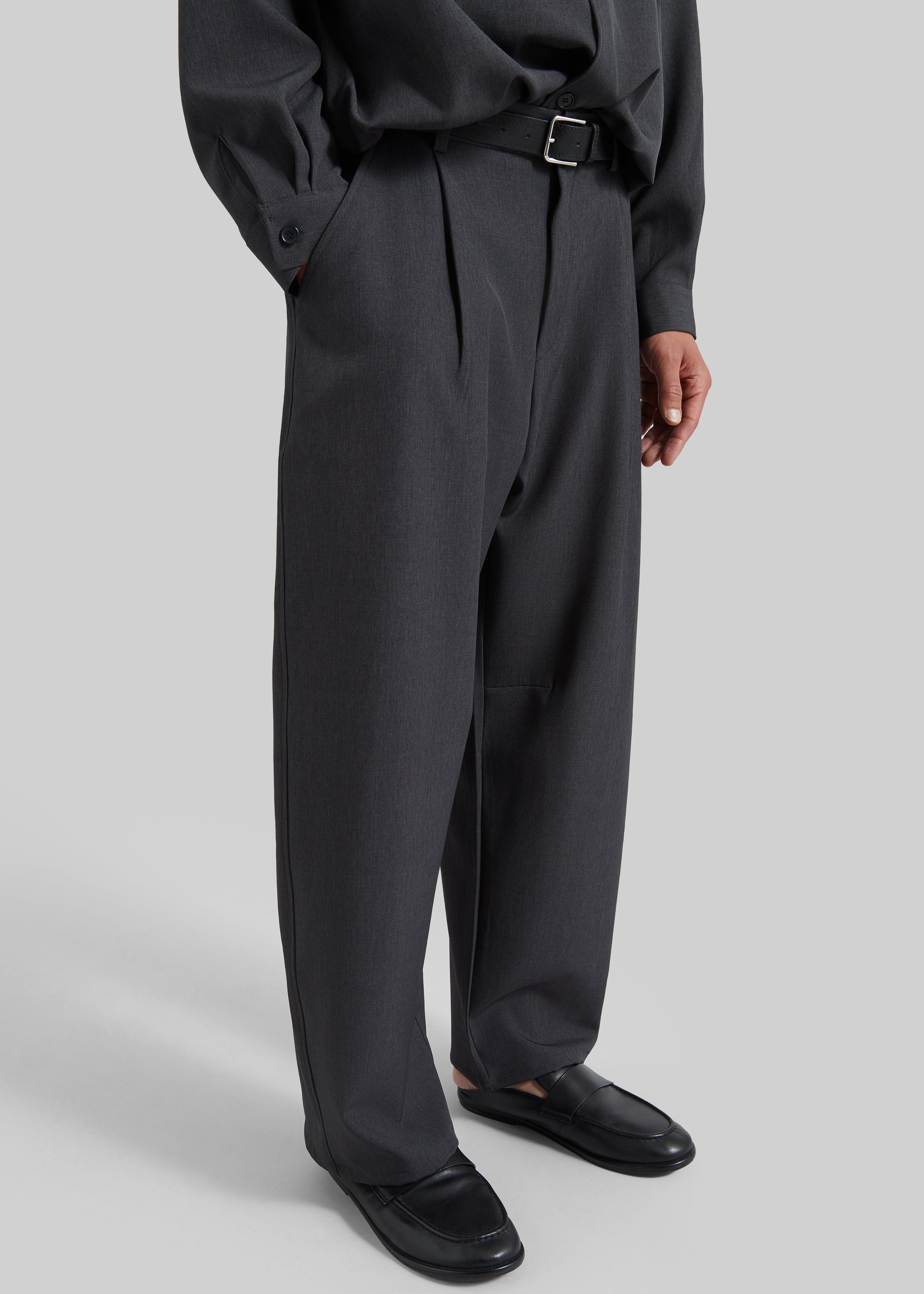 Beo Wool Flannel Suit Pants - Charcoal – The Frankie Shop