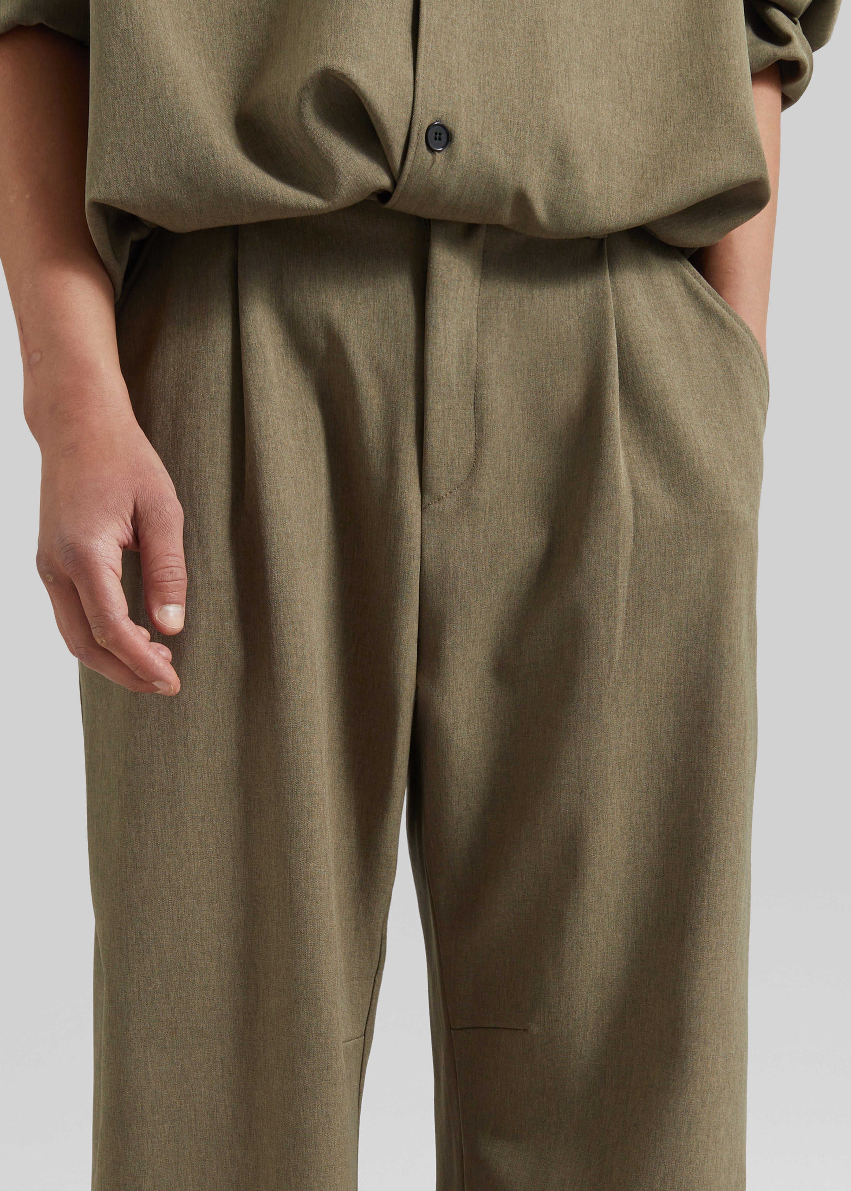 Alessio Straight Trousers - Olive - 4