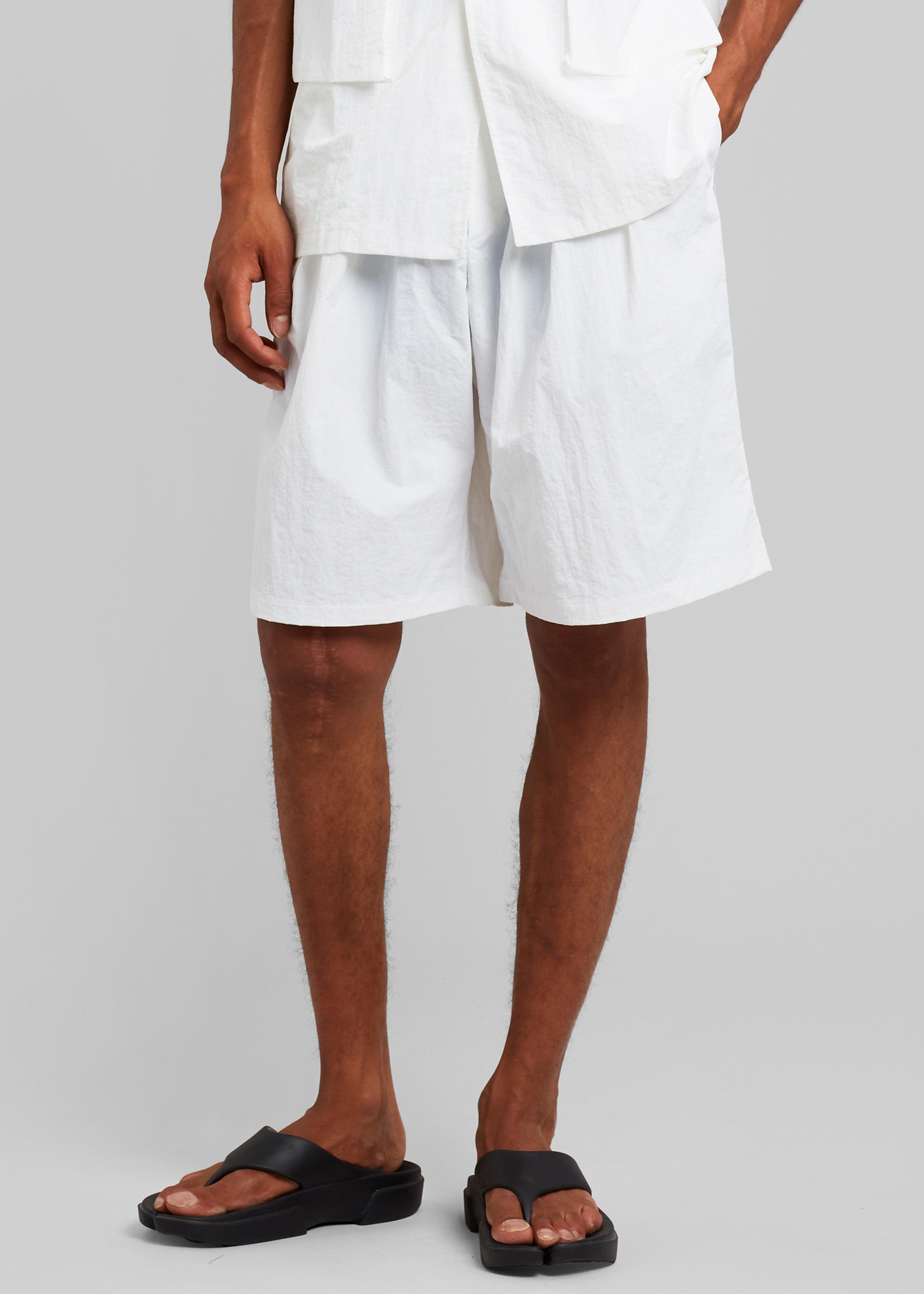 Axel Shorts - White - 4