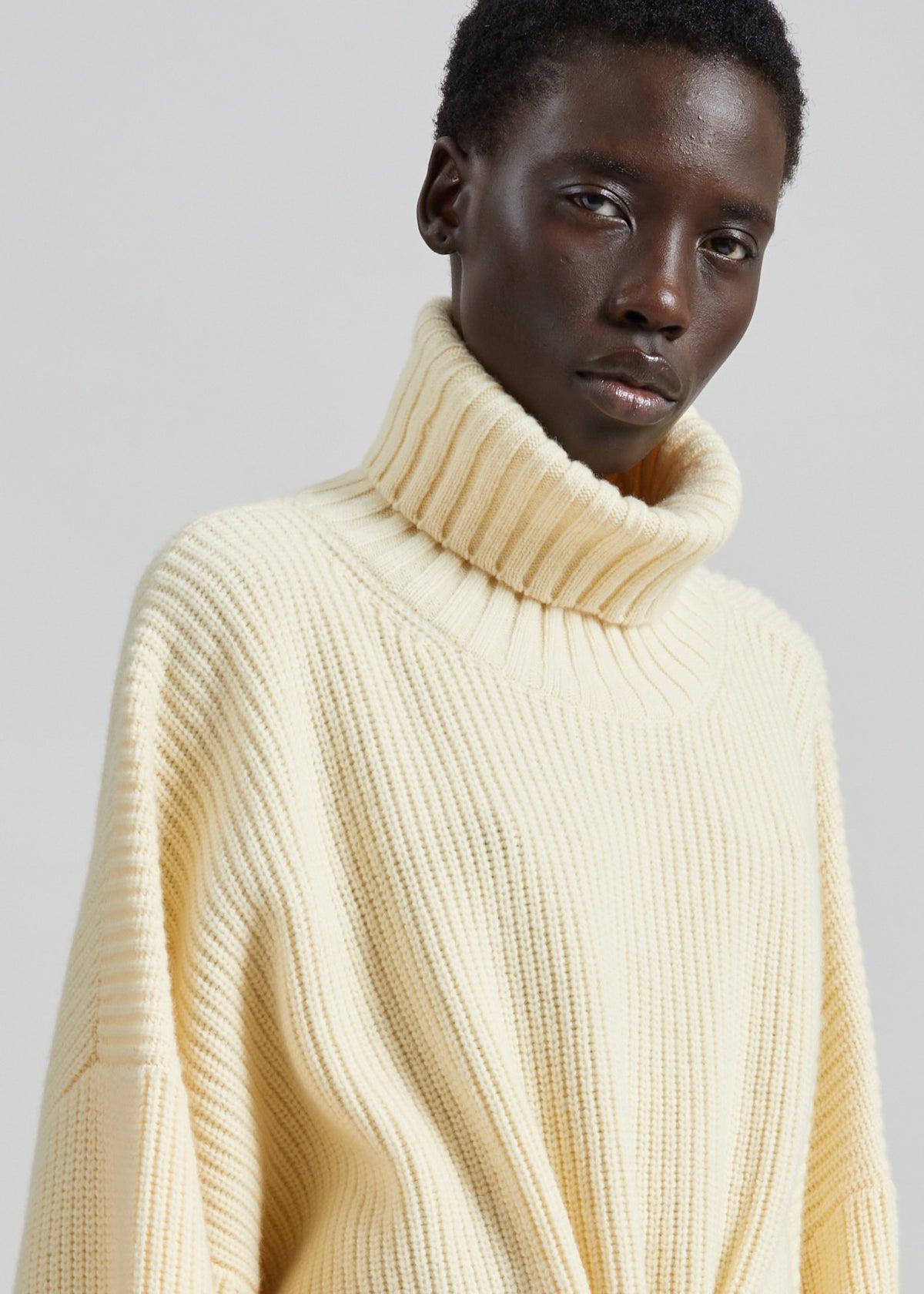 Alira Knit Brooch Dress - Pale Yellow