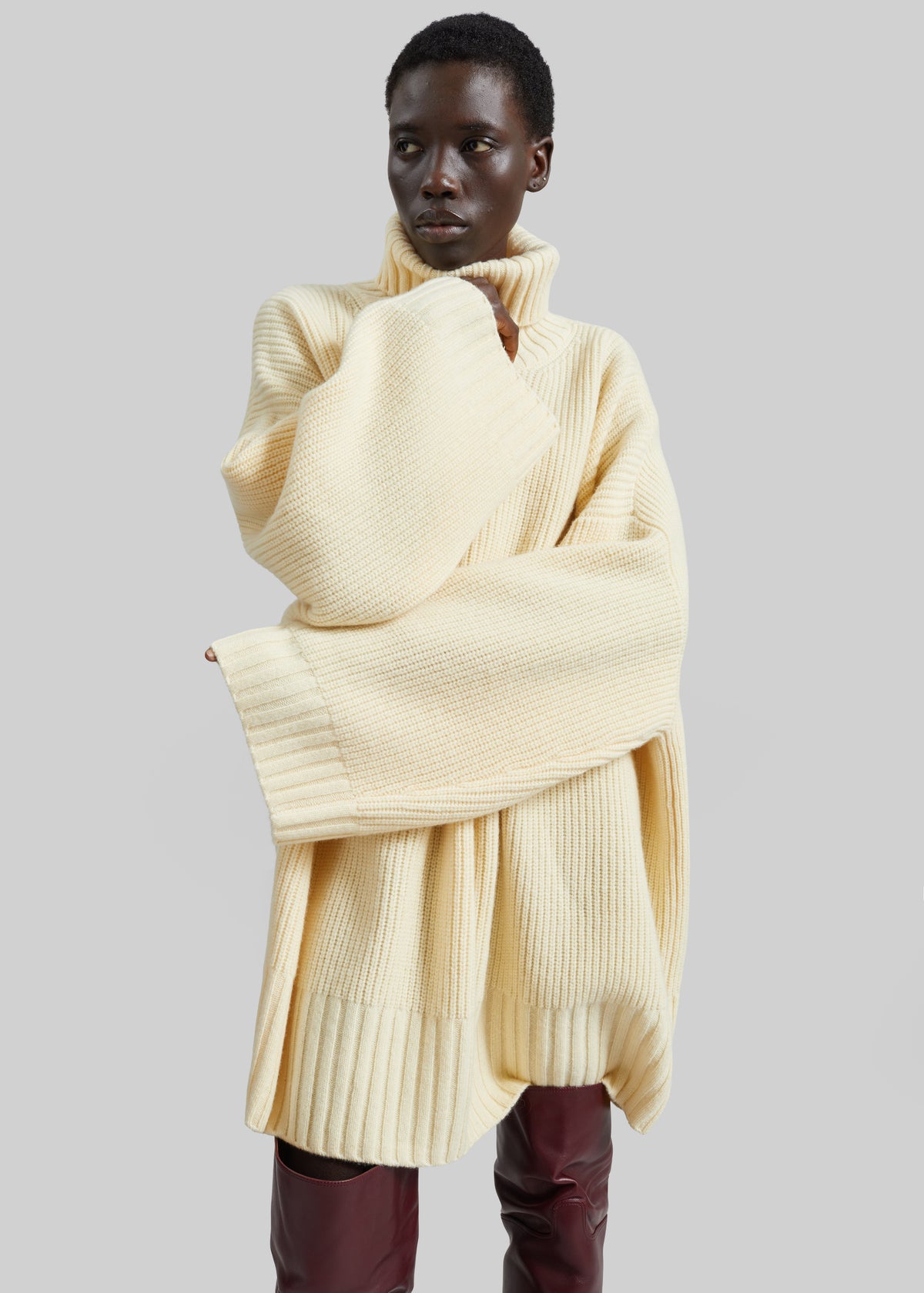 Alira Knit Brooch Dress - Pale Yellow