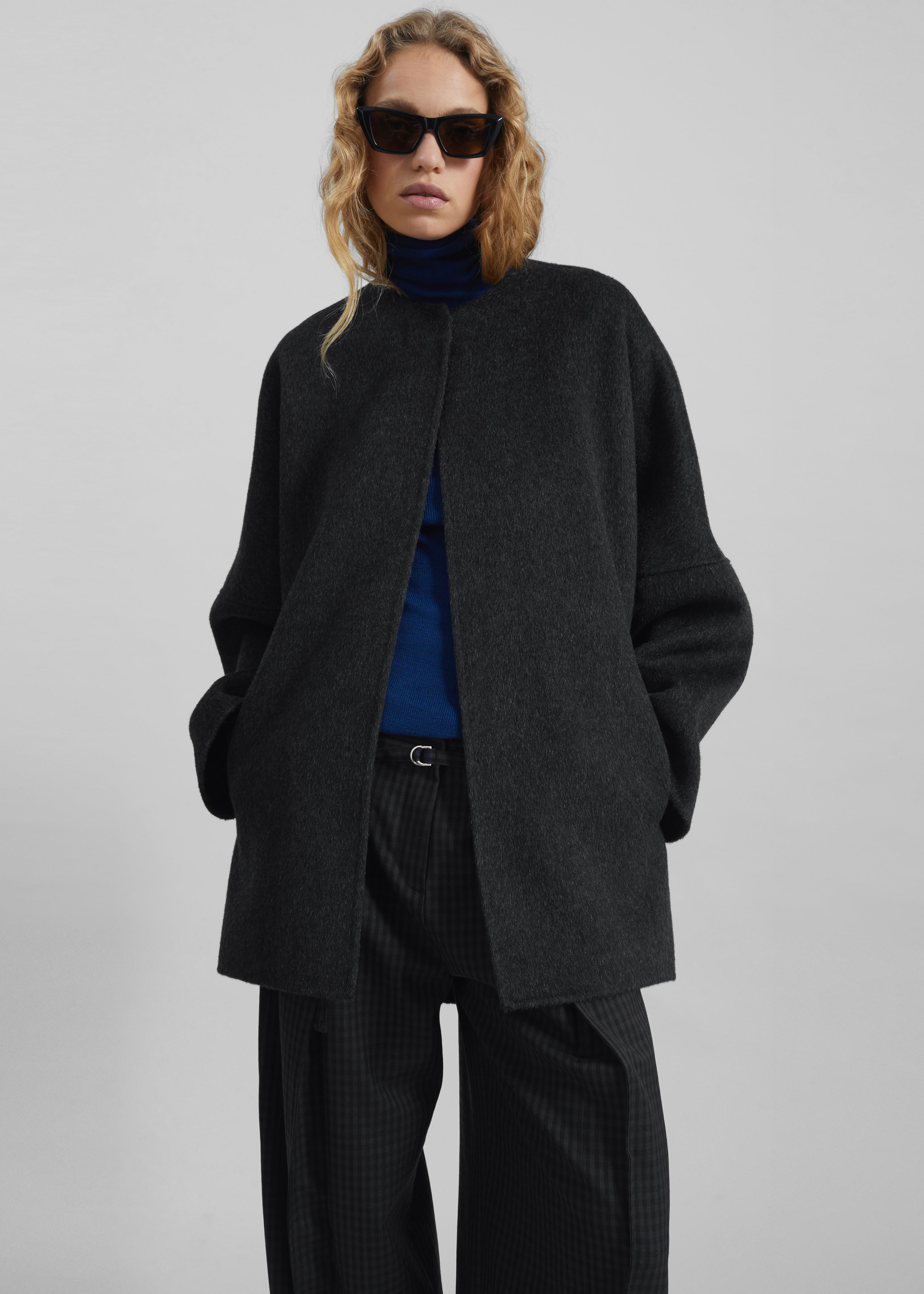 Altdorf Wool Coat - Charcoal - 1