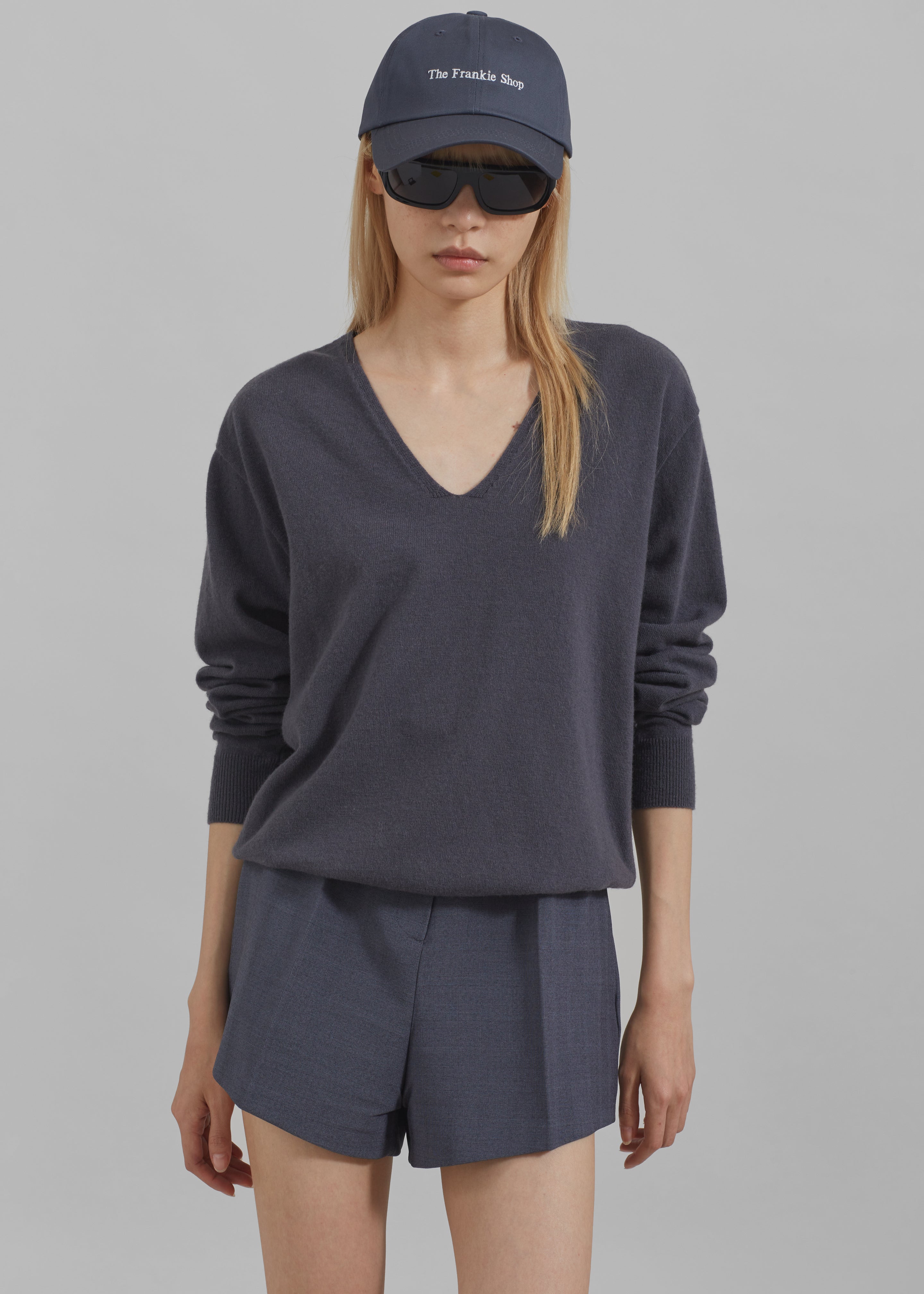 Ames V Neck Sweater - Charcoal - 6