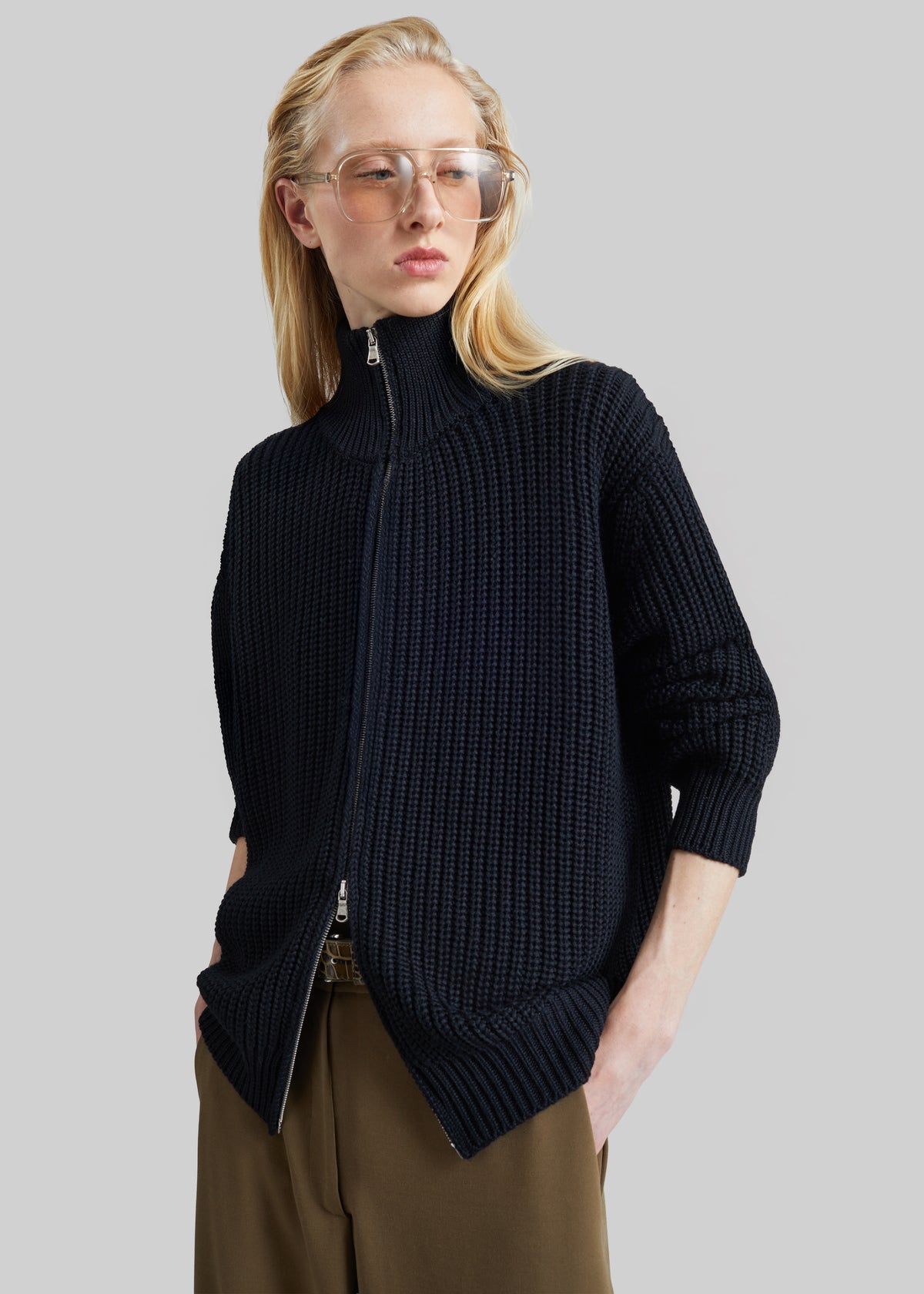 Amish Supplies Zip-Up Ribbed Knit Cardigan - Black