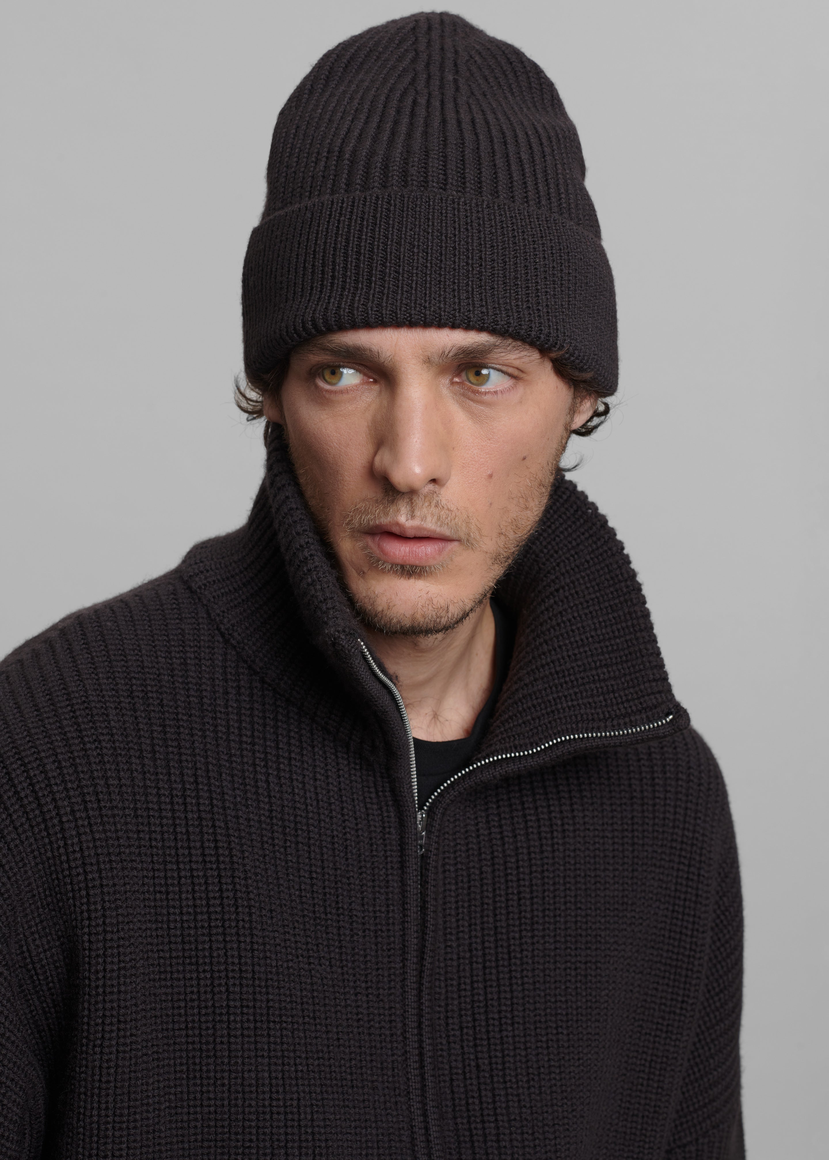 Amo Wool Beanie - Dark Plum - 1