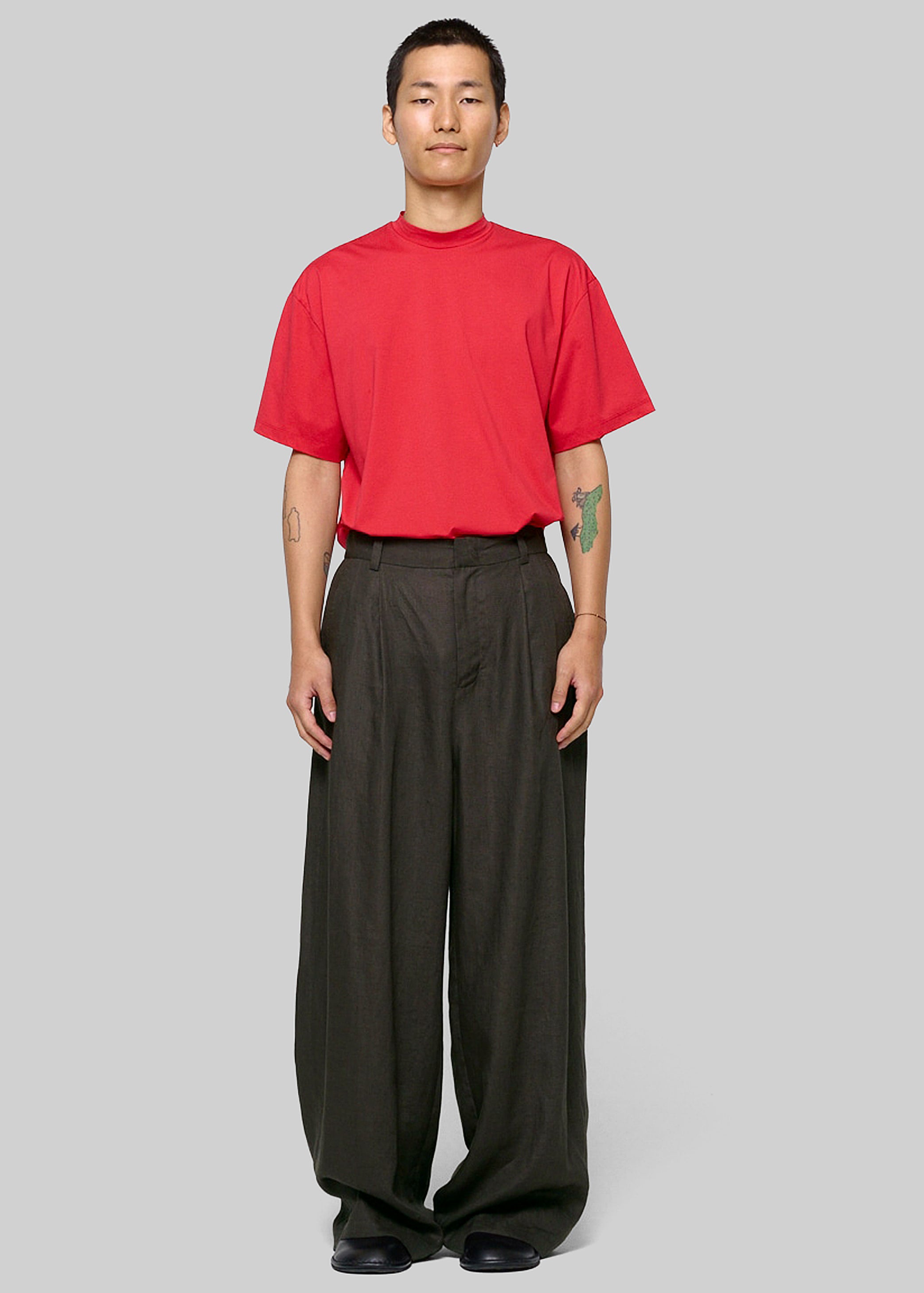 Shop the look image for Amomento Linen Two Tuck Wide Pants - Khaki Grey