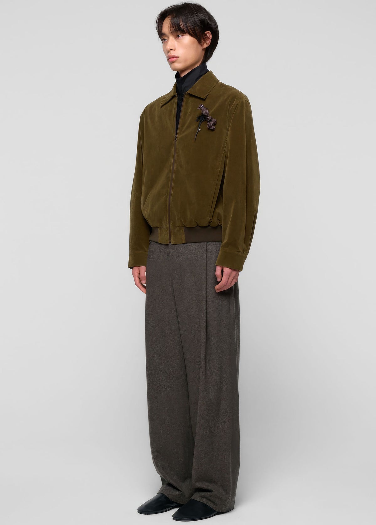 Amomento Velvet Zip Up Jumper - Khaki