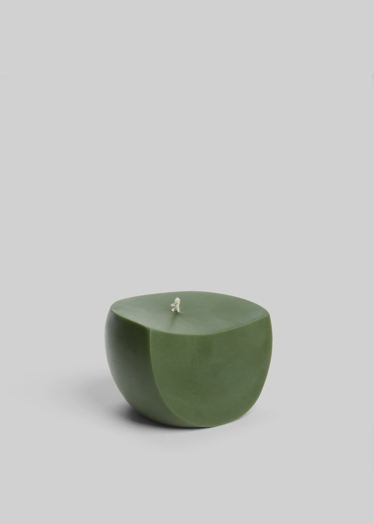 Ann Vincent x The Frankie Shop Sculptural Candle - Deep Green - 1
