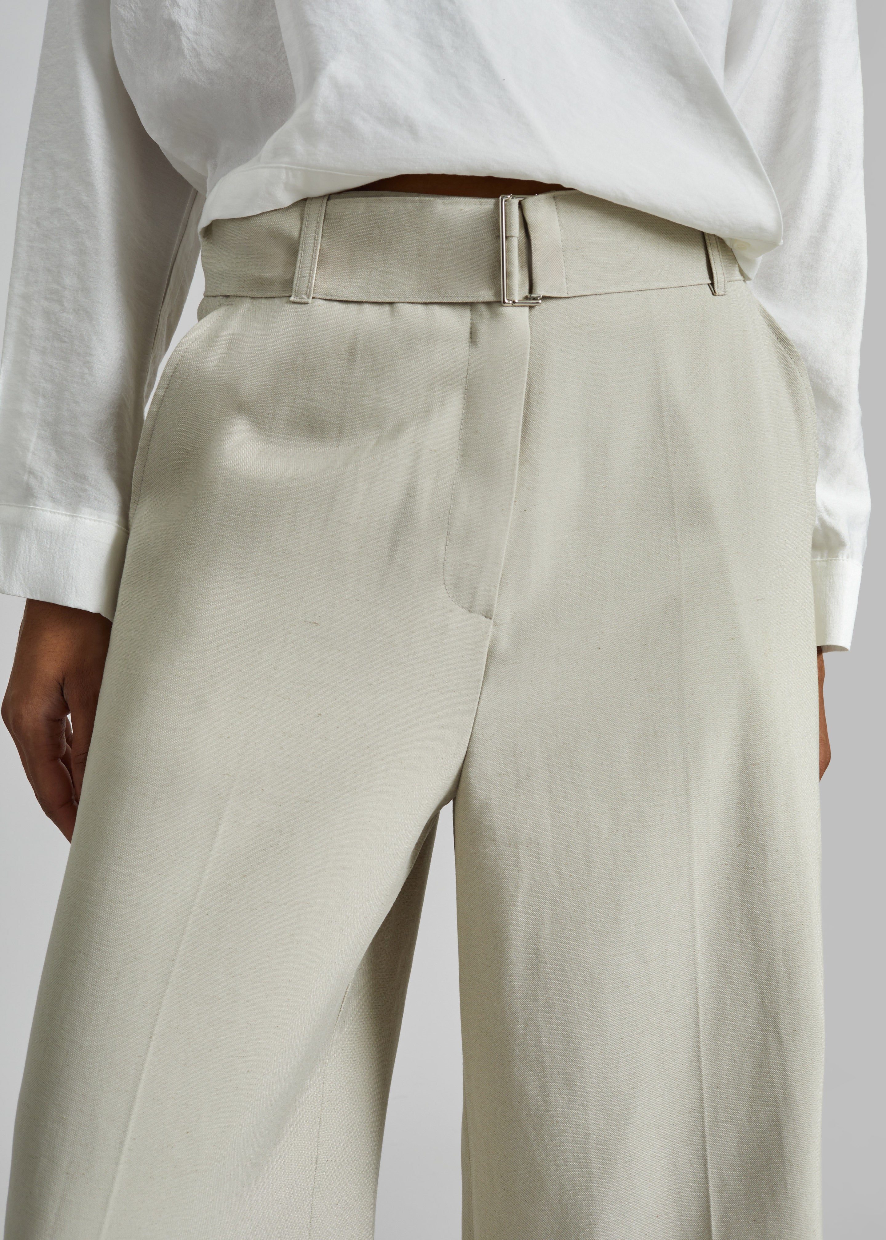 Lavre Belted Bermuda Shorts - Beige Melange - 4