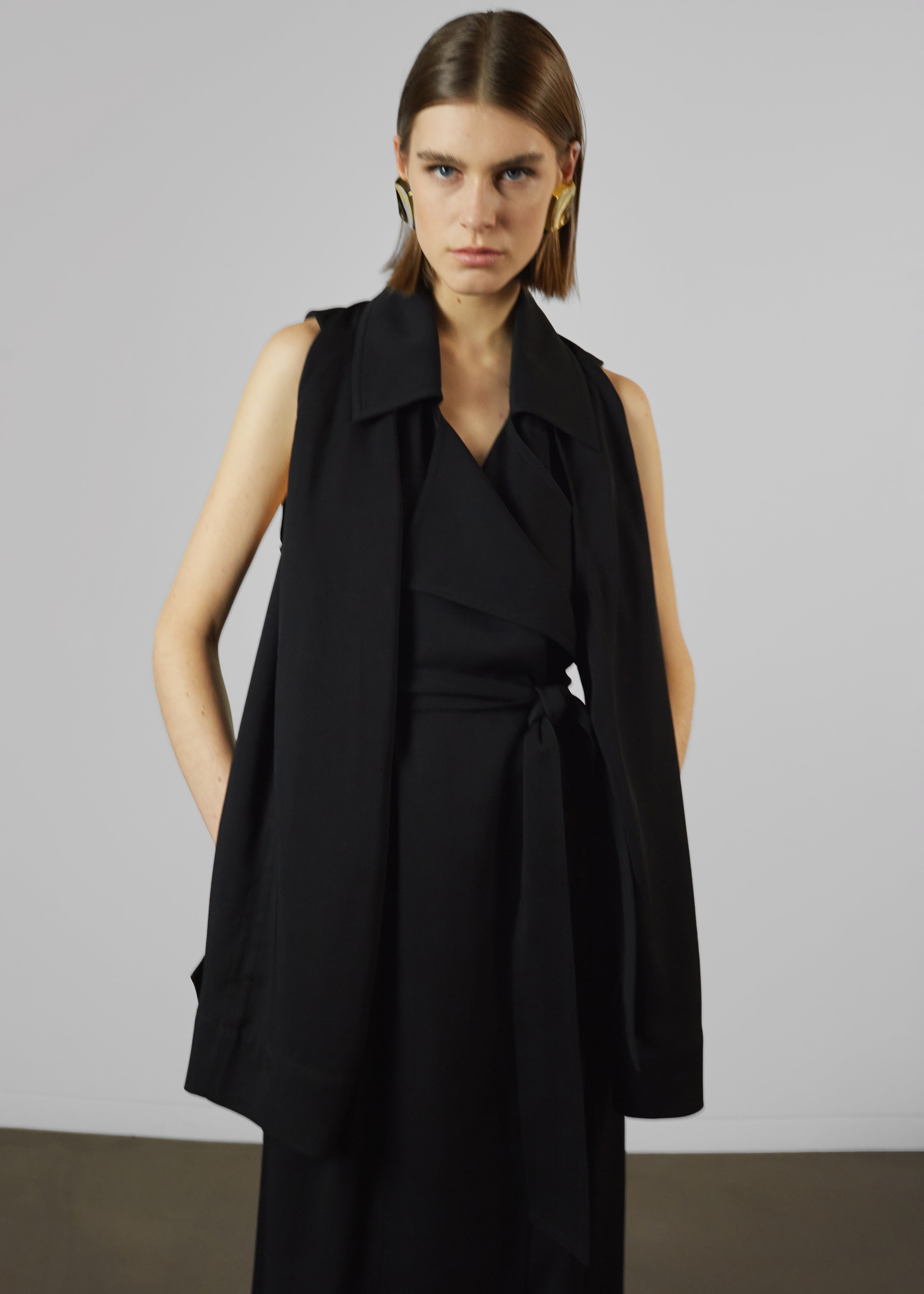 Astoria Cut-Out Raglan Sleeve Trench Coat - Black - 3