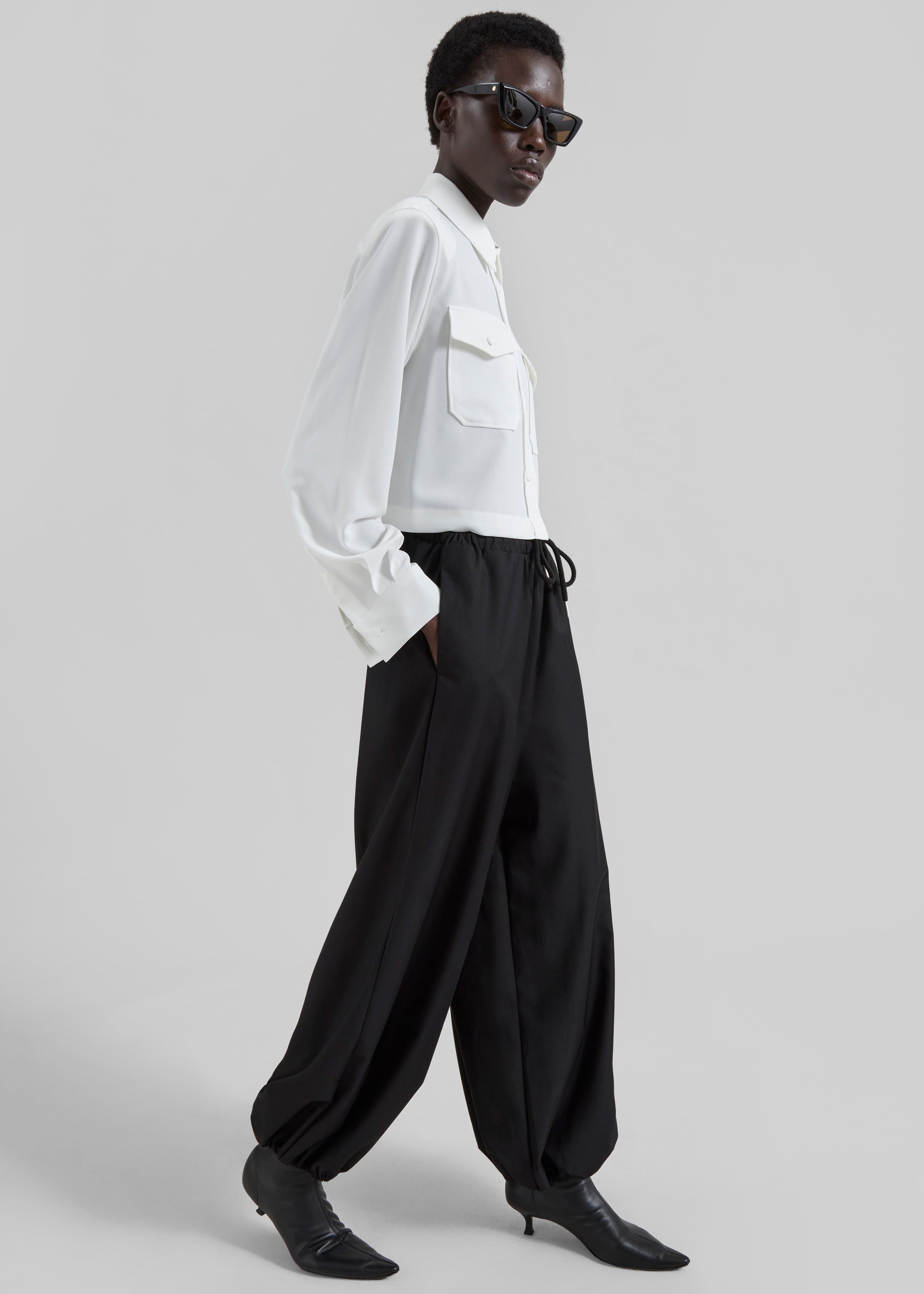 Aubray Balloon Pants - Black - 3