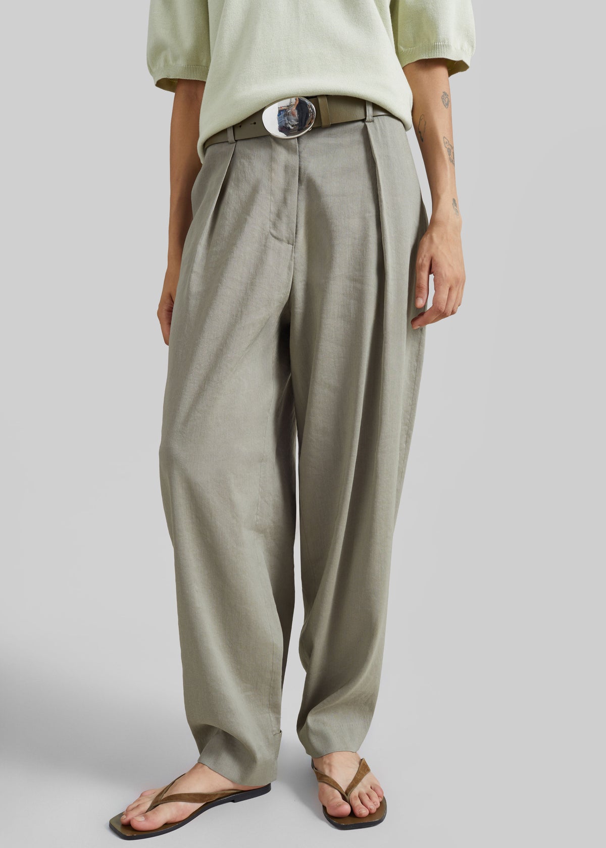 Auray Pleated Trousers - Olive - 2