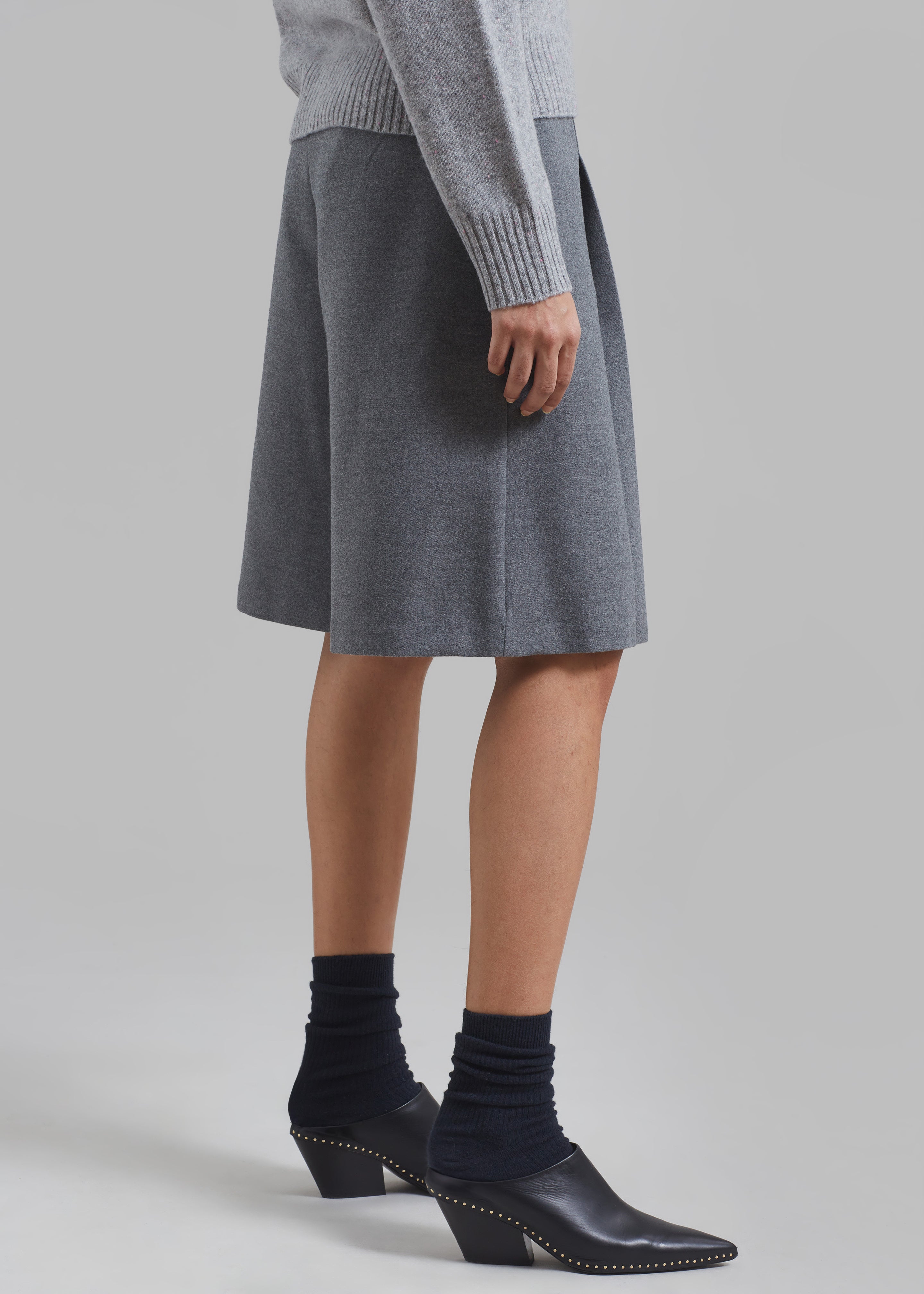 Austen Bermuda Shorts - Grey - 6