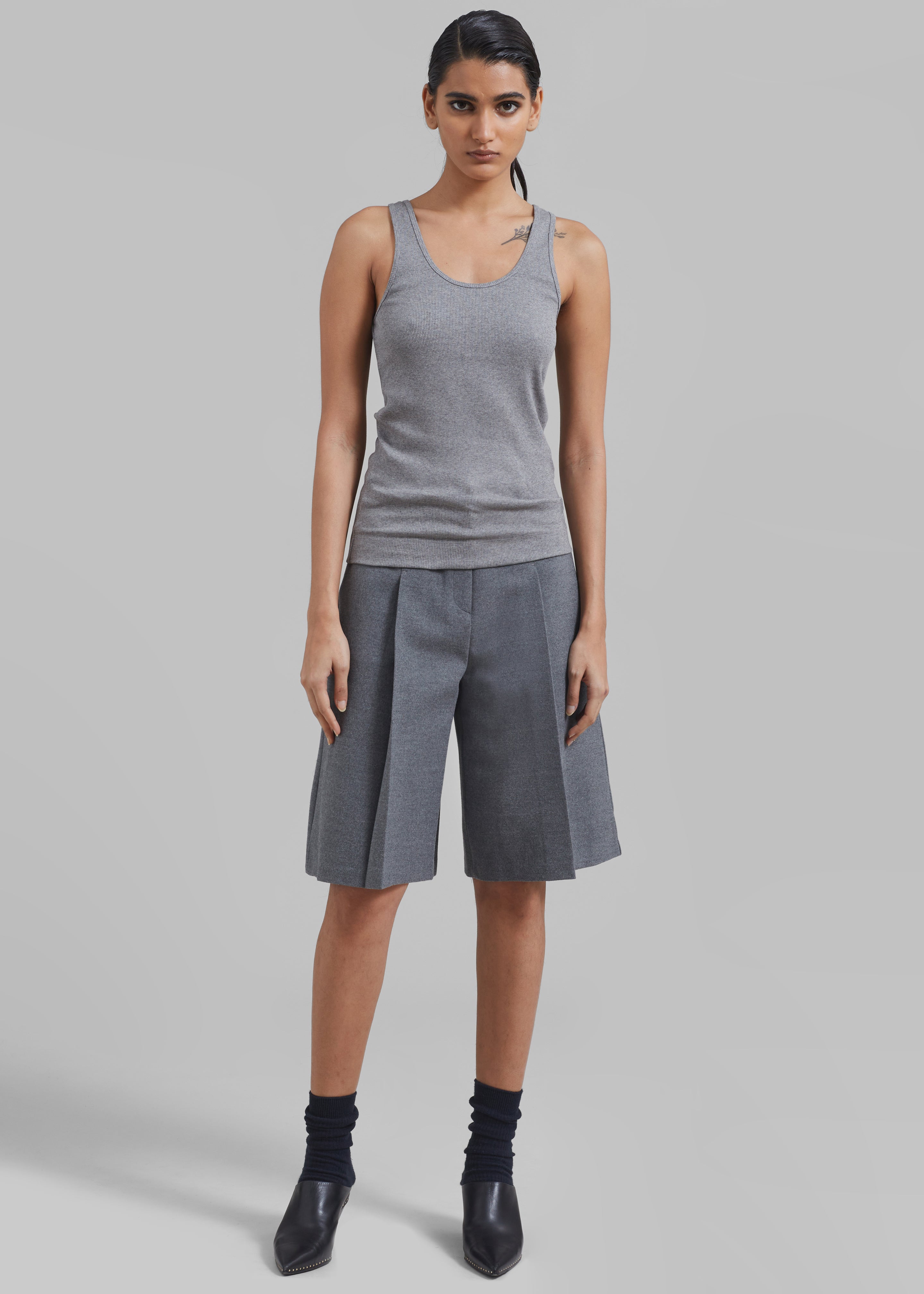 Austen Bermuda Shorts - Grey - 7