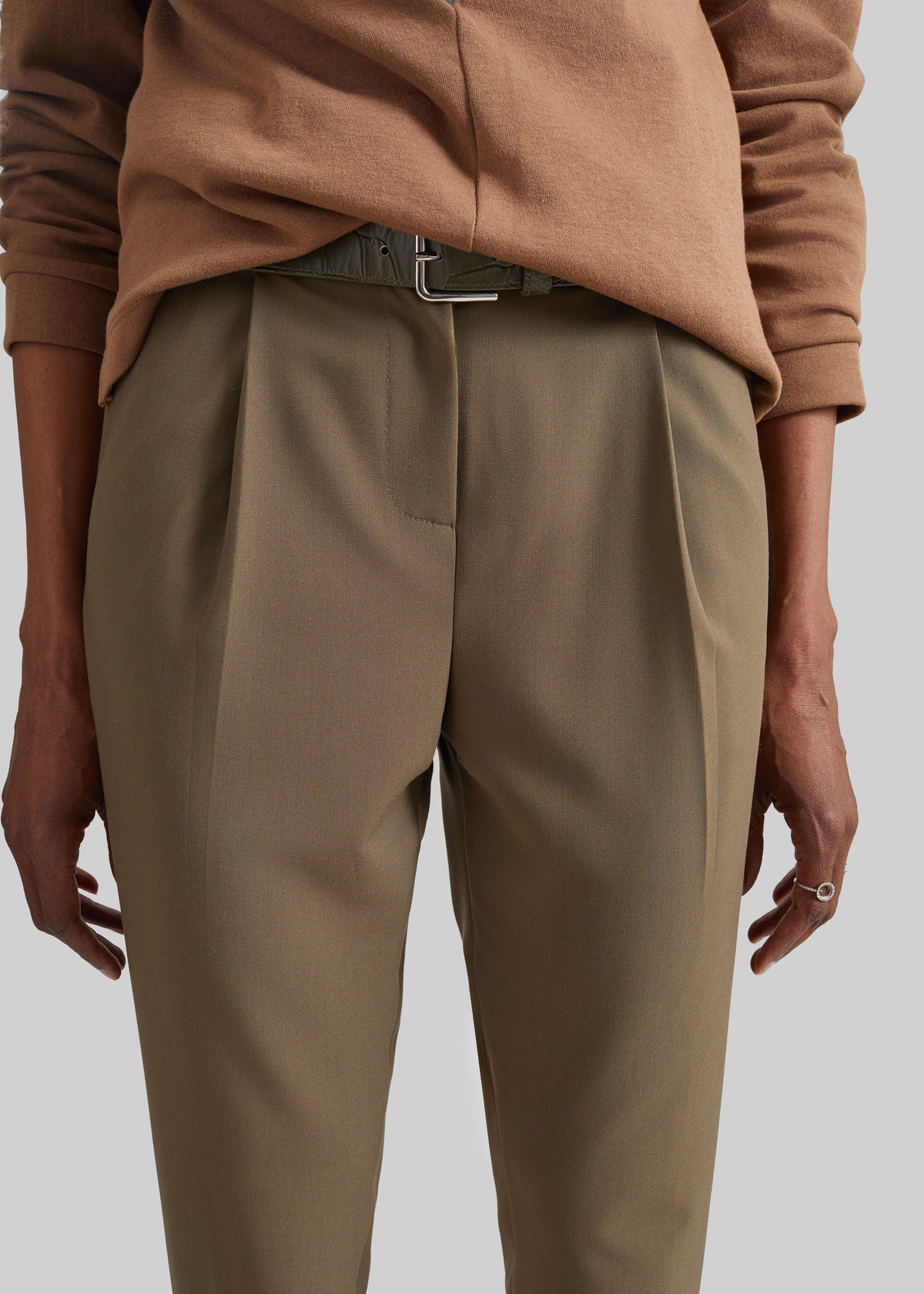 Averon Stirrup Pants - Dark Olive