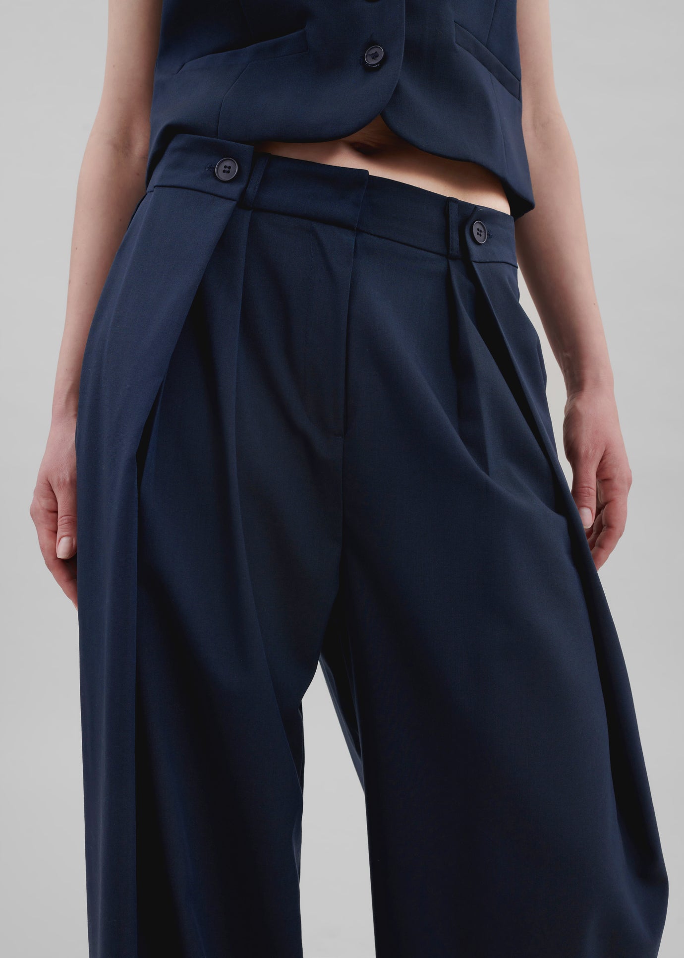 Ayah Pleated Trousers - Navy - 1