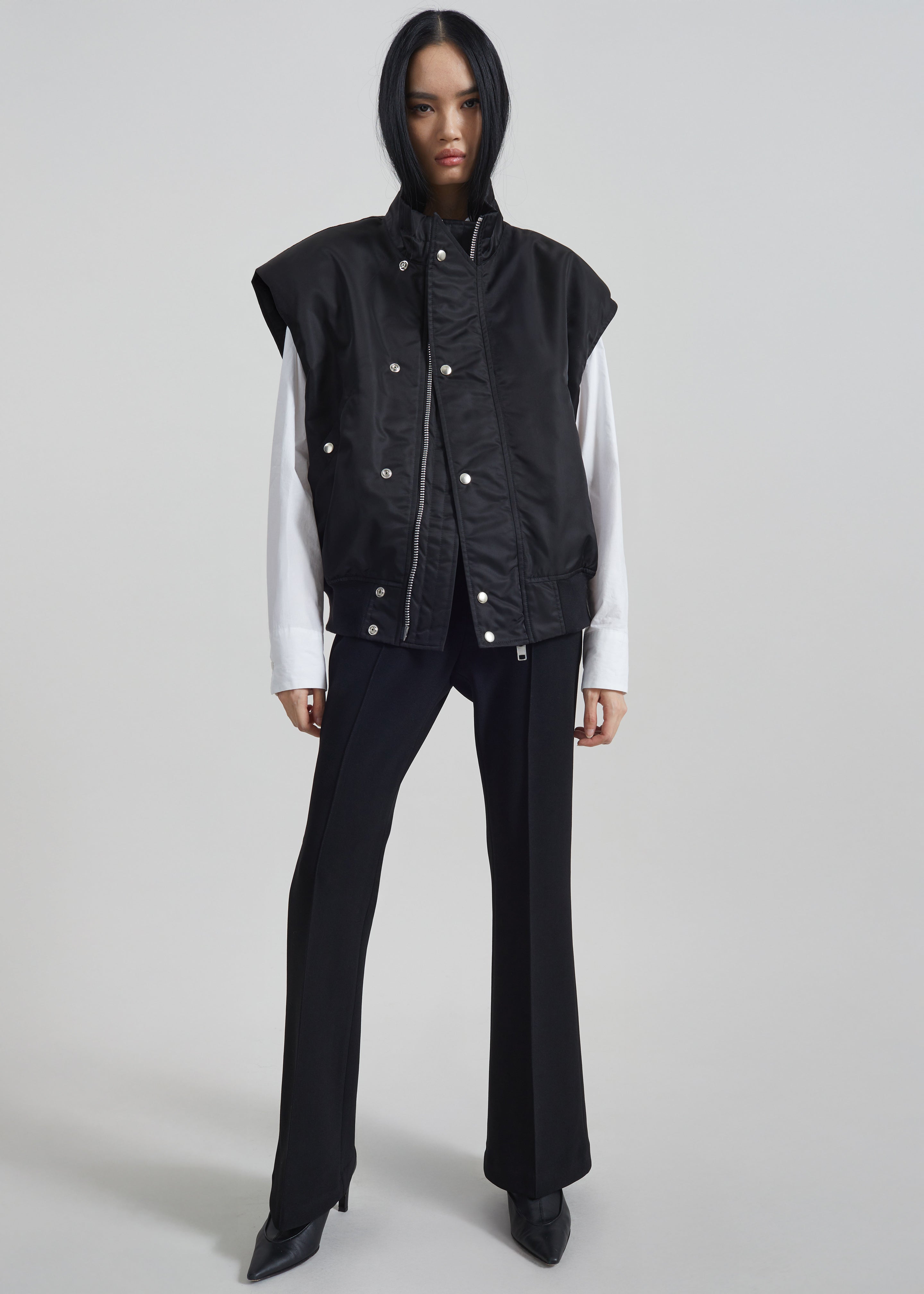 Aysen Sleeveless Bomber Jacket - Black - 5
