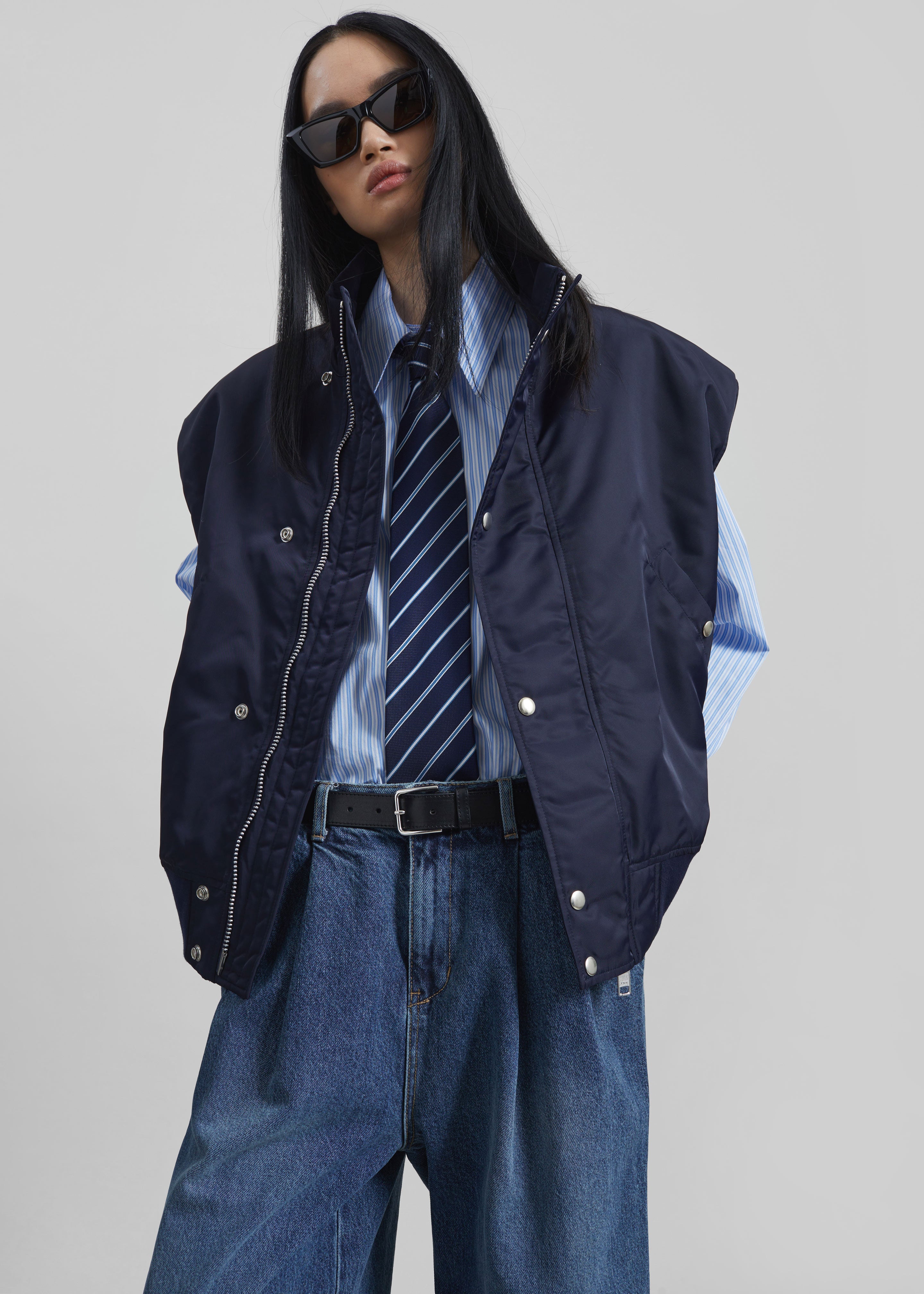 Aysen Sleeveless Bomber Jacket - Navy - 2