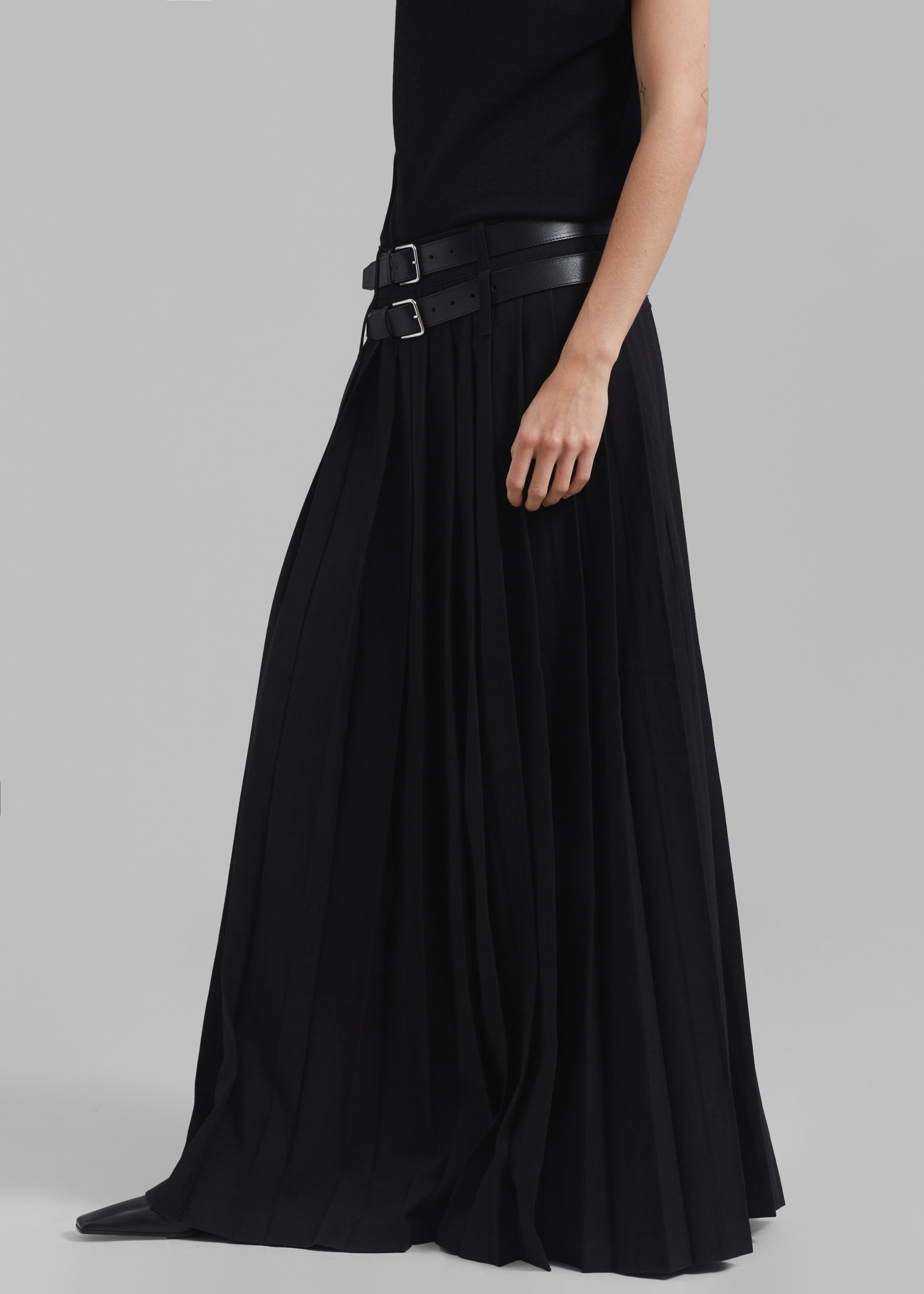 Bailey Long Pleated Skirt - Black - 4