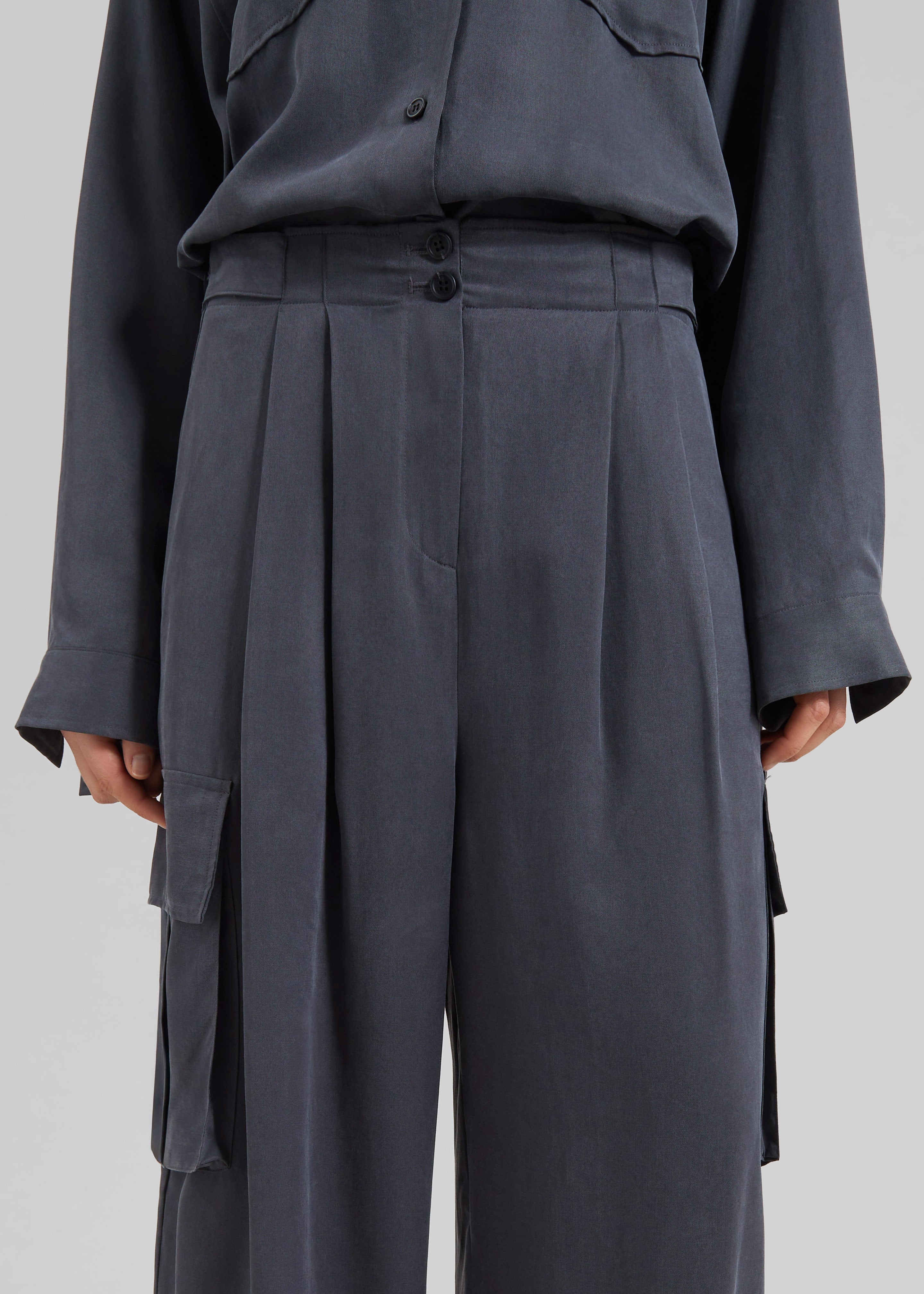 Balsta Cargo Pants - Dark Grey - 6