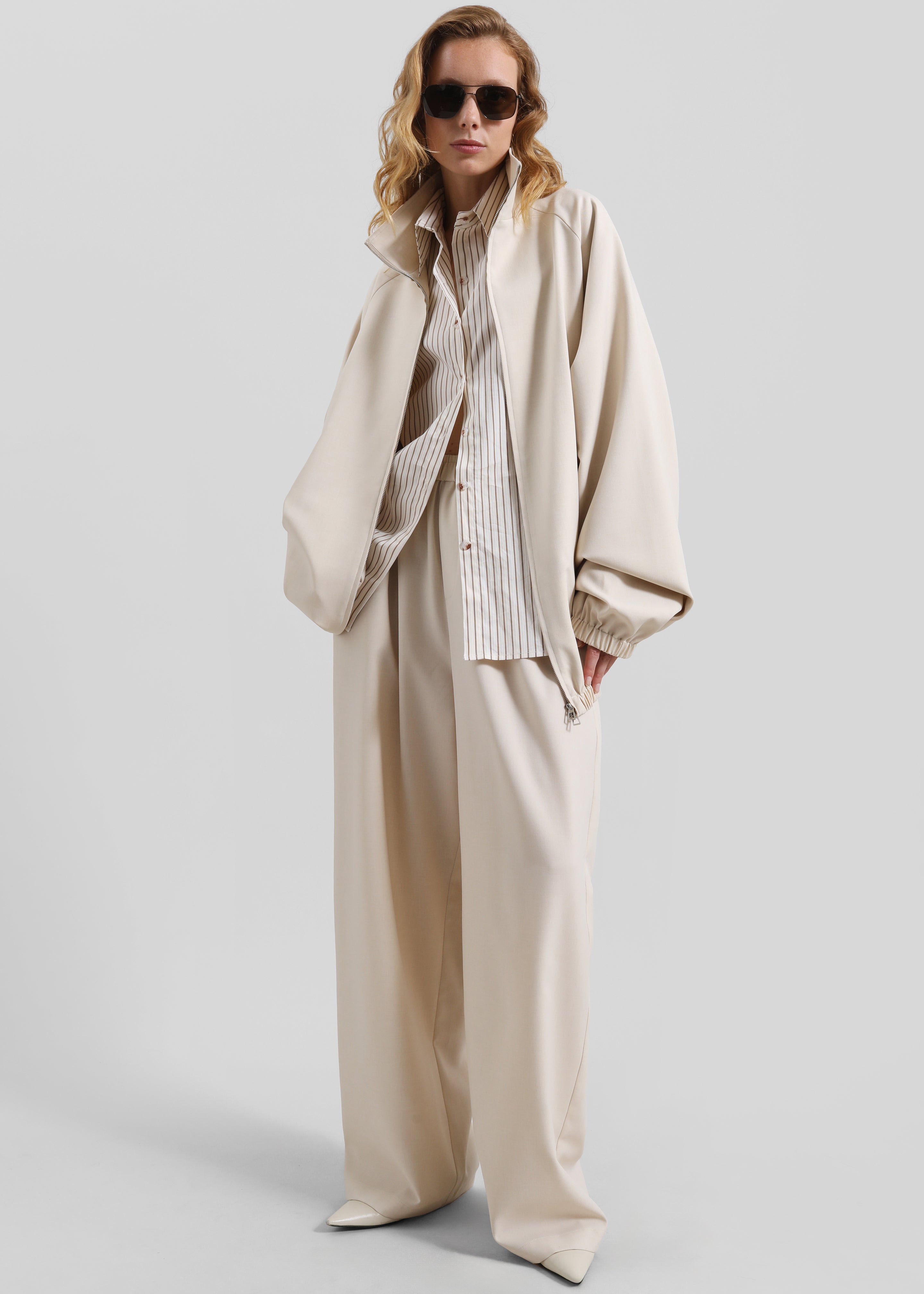 Baxter Track Pants - Beige – The Frankie Shop