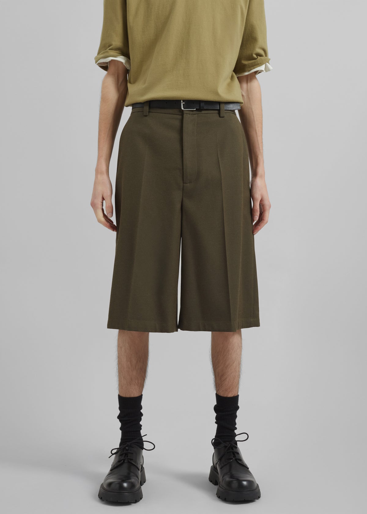 Belgrave Bermuda Shorts - Army Green - 2