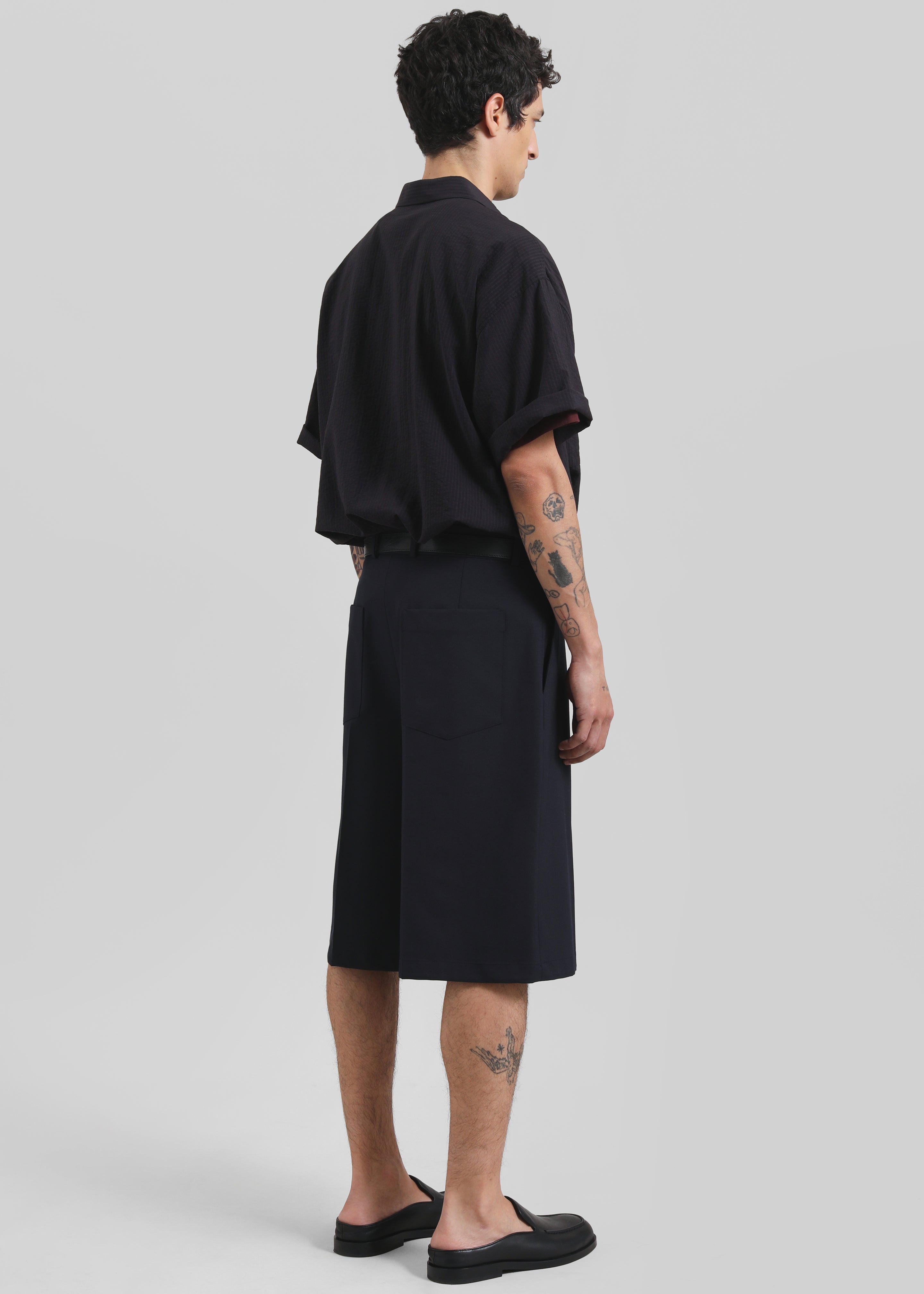 Belgrave Bermuda Shorts - Navy - 11