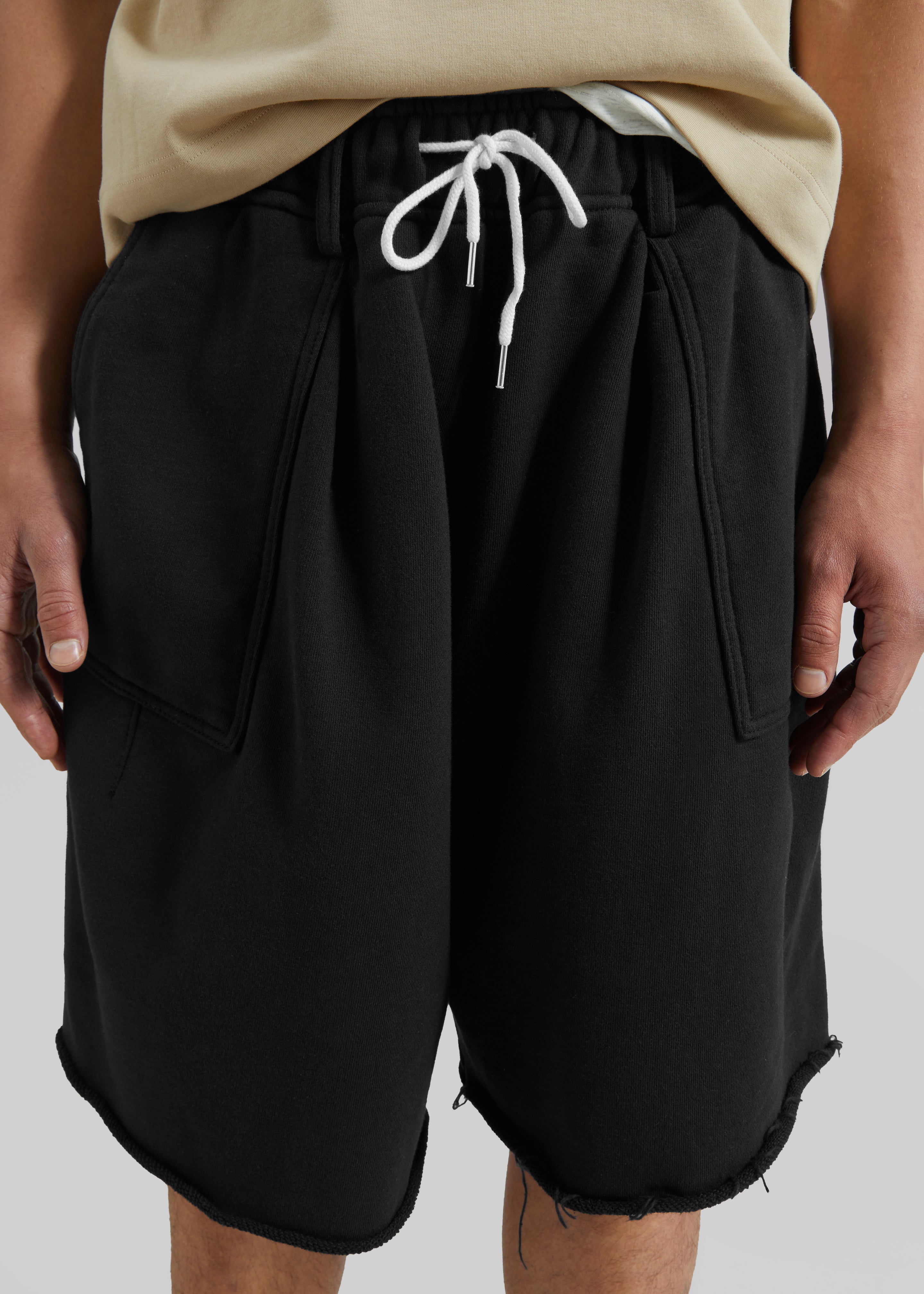 Bellino Raw Hem Sweatshorts - Black - 3