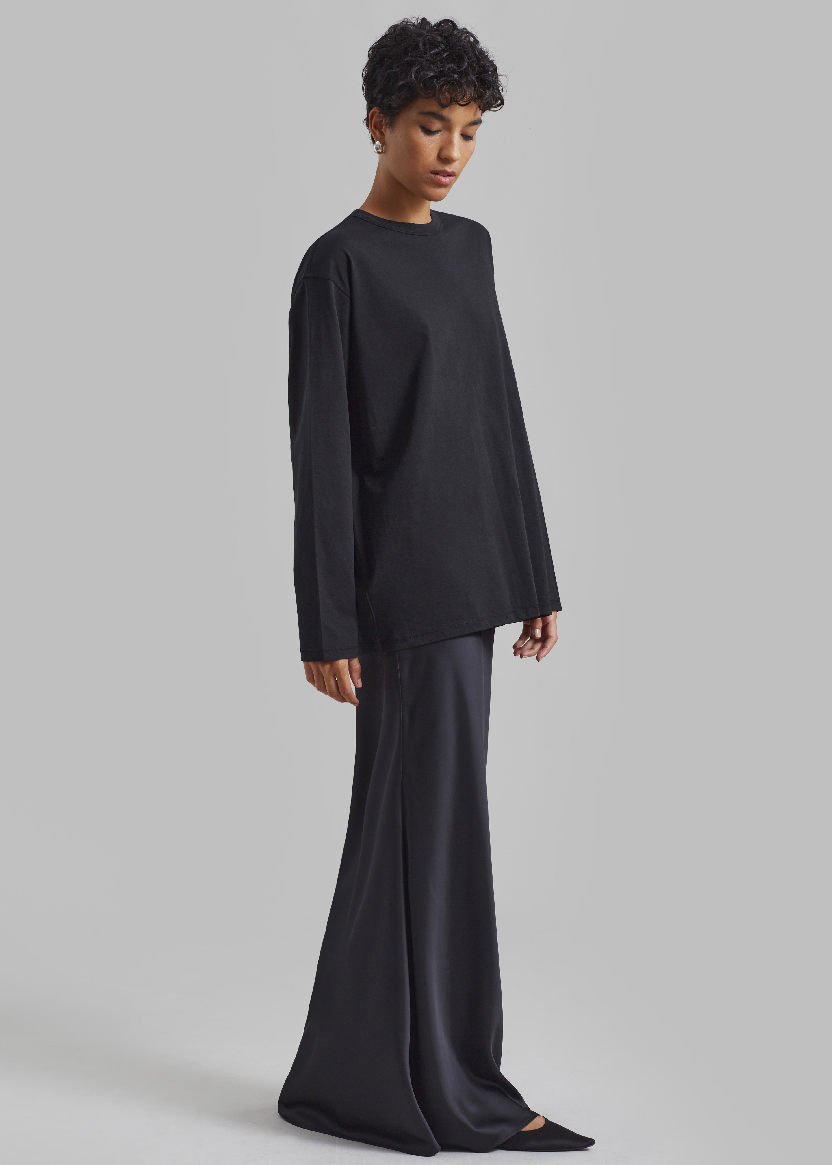 Bennett Long Sleeves Tee - Black – The Frankie Shop