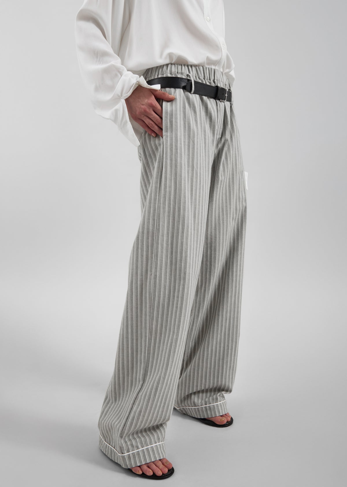 Bettter Essential Pants - Cream - 1