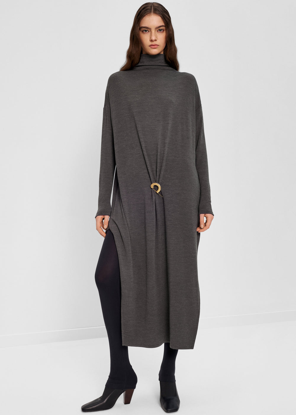 Bevza Brooch Dress - Dark Grey - 1