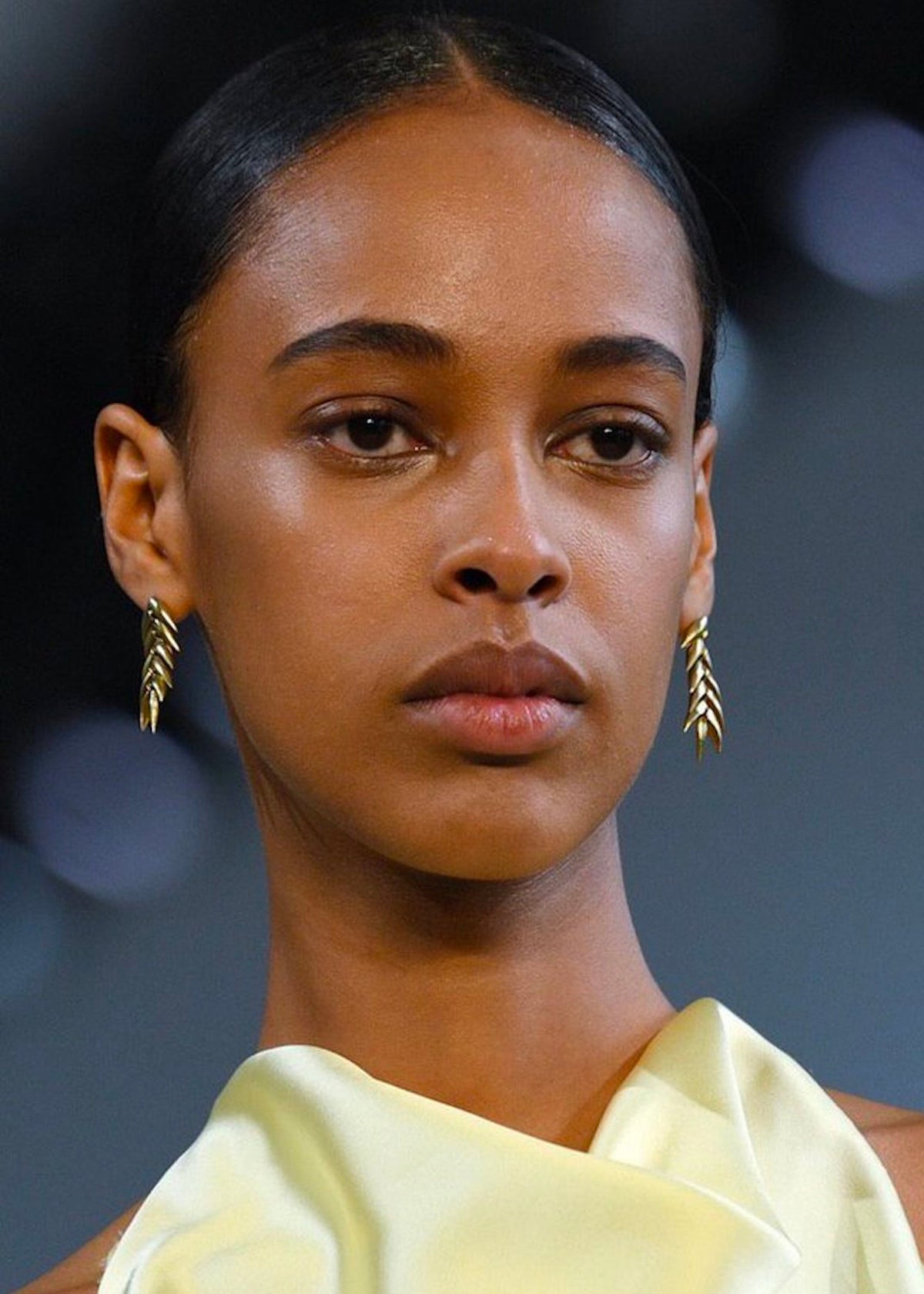 Bevza Spikelet Short Earrings - Gold