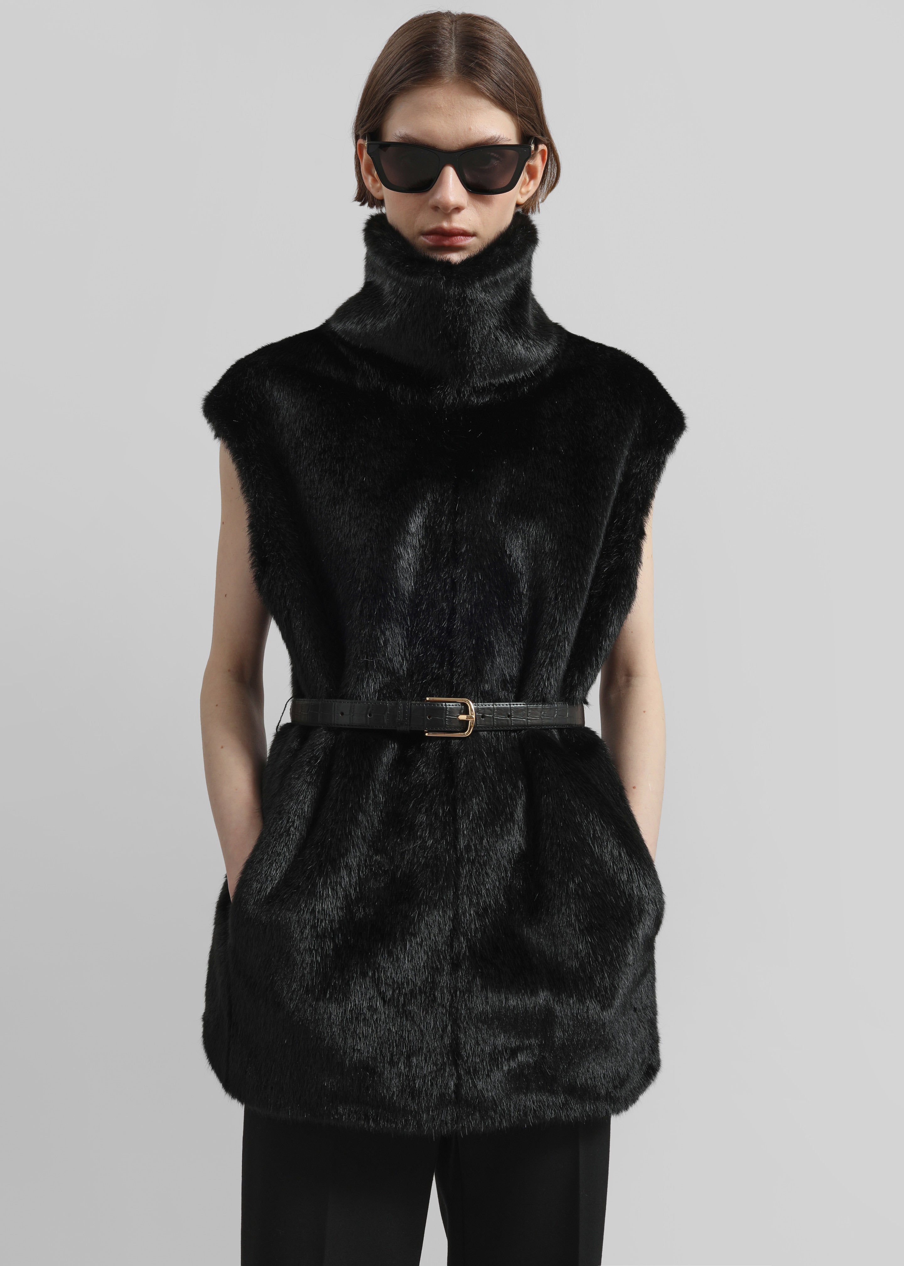 Blaire Funnel Neck Top - Black – The Frankie Shop