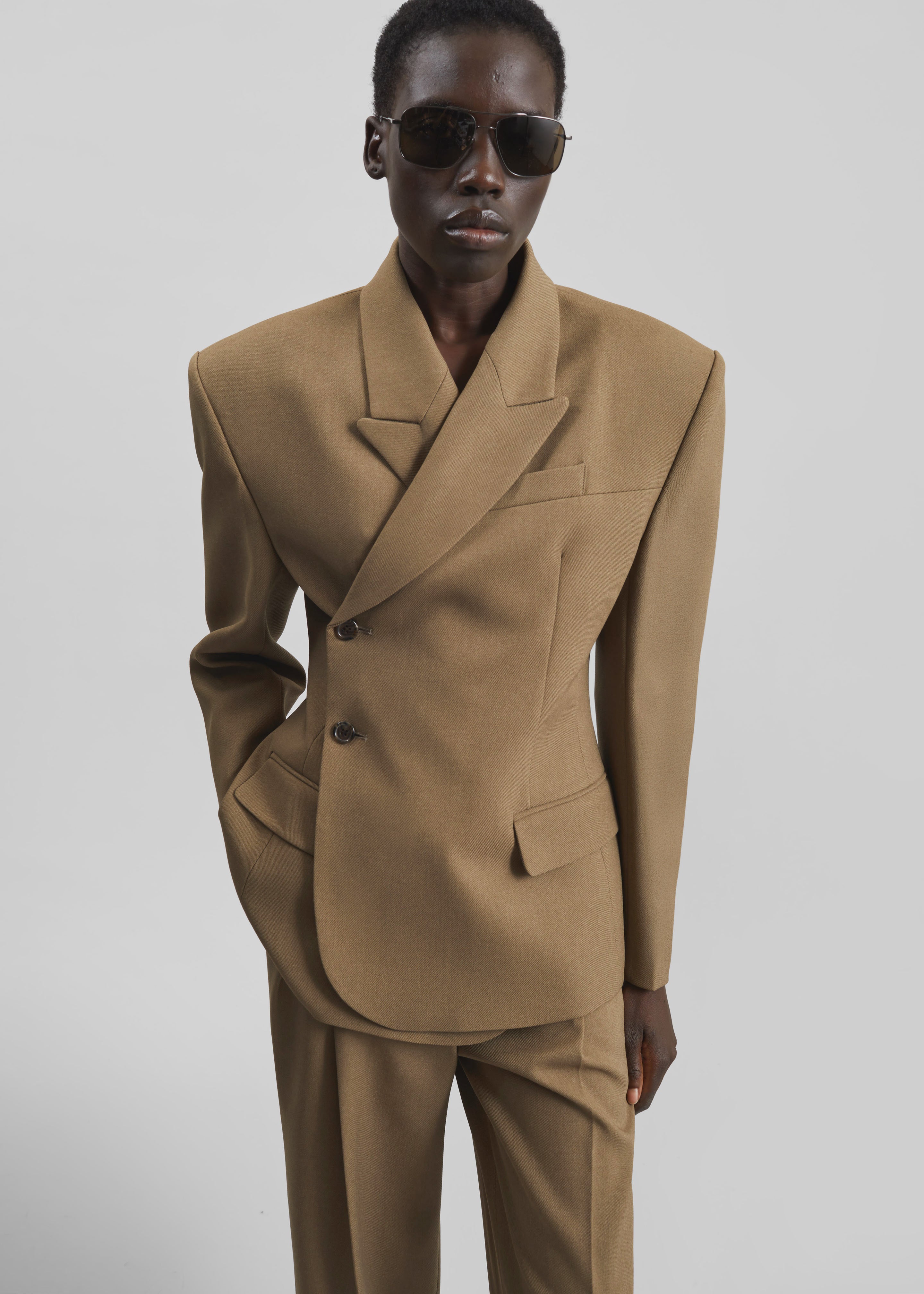 【yu】OVER SHOULDER GOLD BUTTON BLAZER Blerick Crossover Blazer - Camel – The Frankie Shop