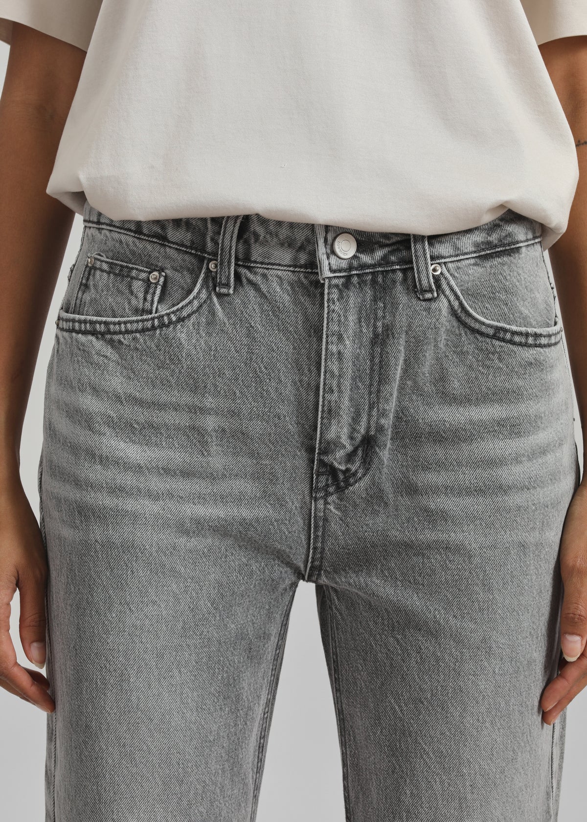 Brannor Straight Leg Jeans - Grey Wash - 3